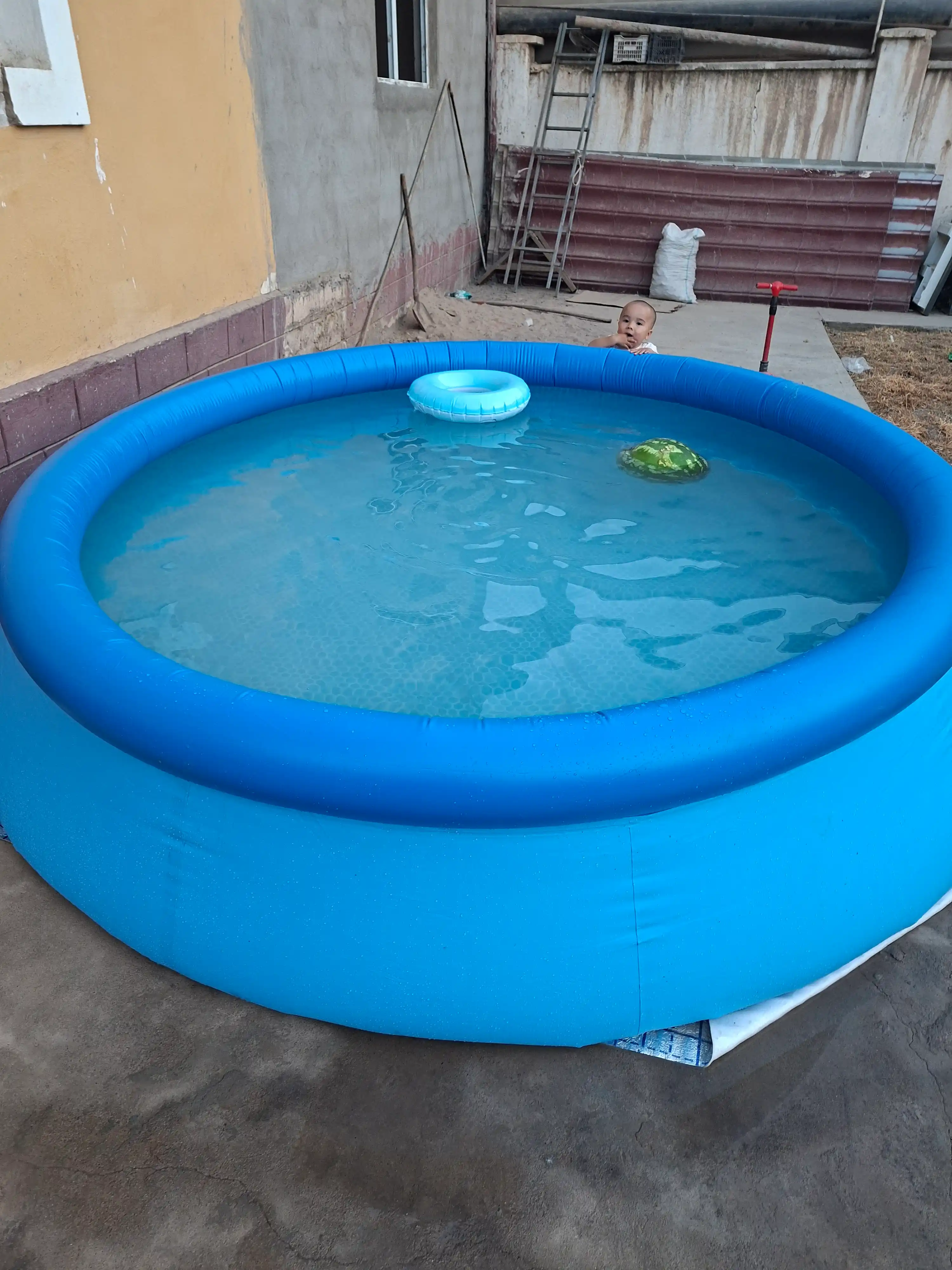 Надувной бассейн Intex Easy Set, объем 886 - 3853 л