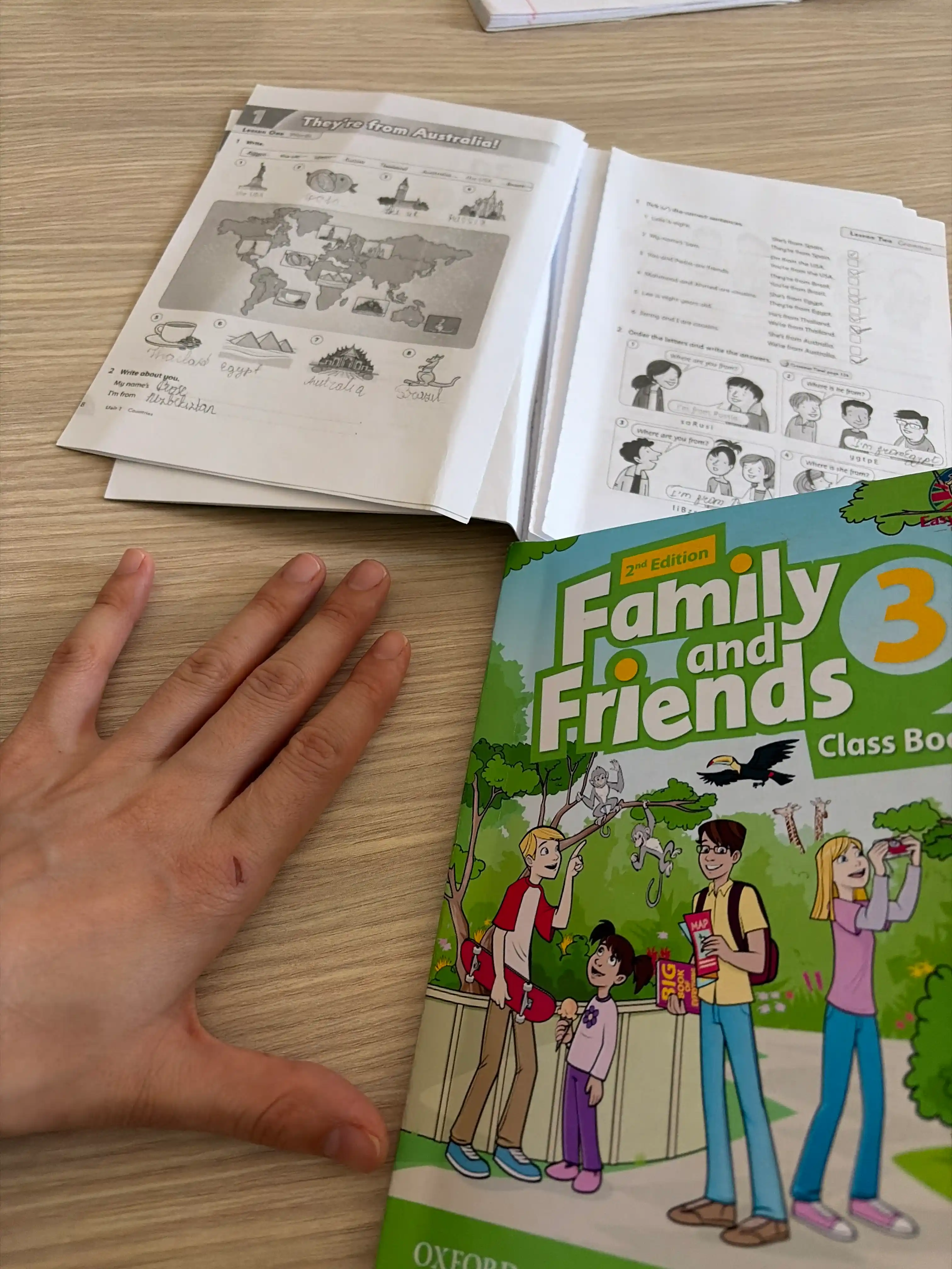 Family and Friends 0 1 2 Class Book + Workbook/ Family and Friends 2 Class Book + Workbook