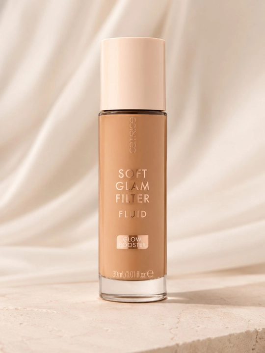 Флюид с эффектом мягкого свечения CATRICE SOFT GLAM FILTER FLUID 030 MEDIUM 30 МЛ
