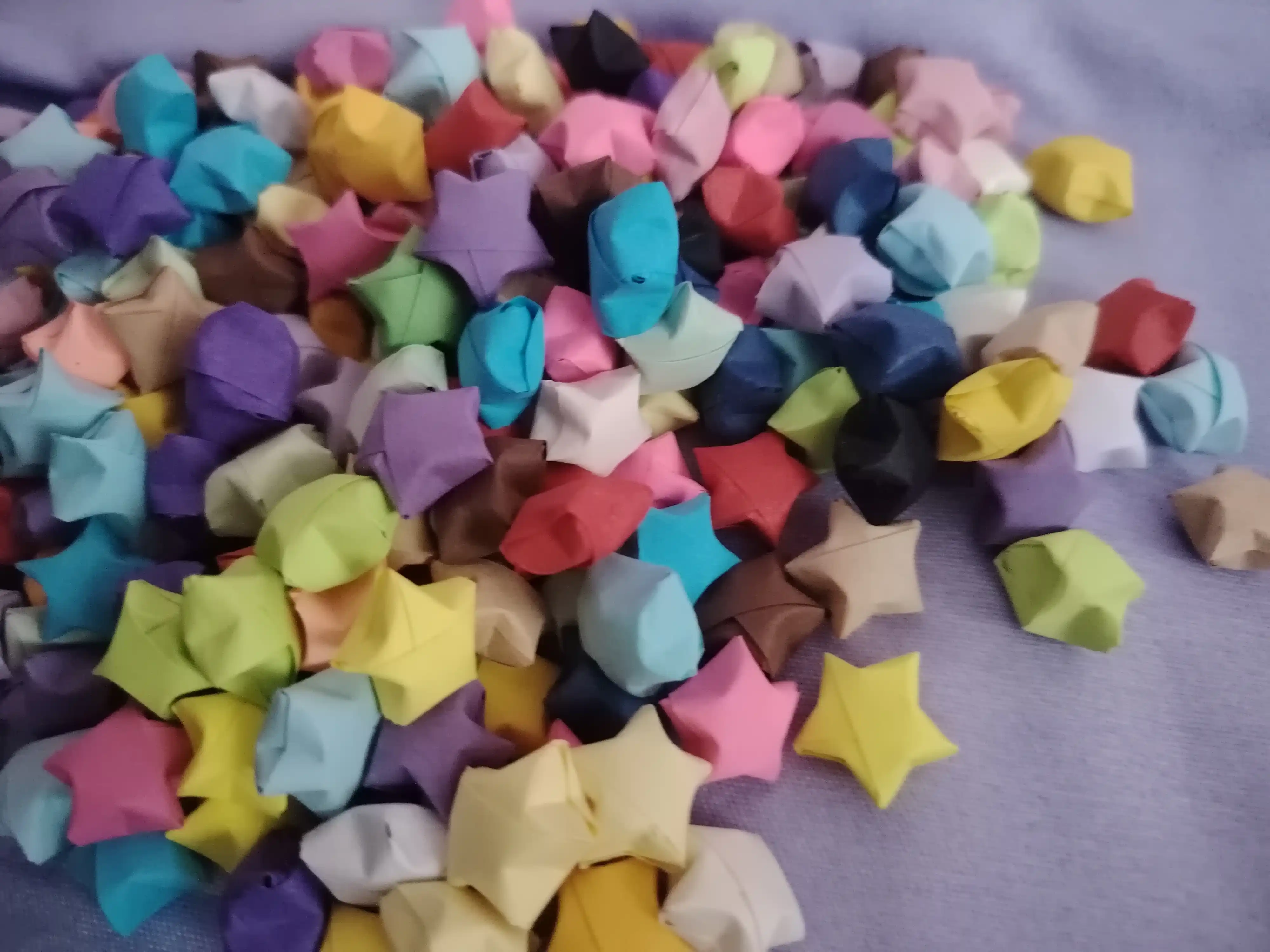 Rangli chiziqli kvilling qog'ozlari, 3D yulduzcha, origami