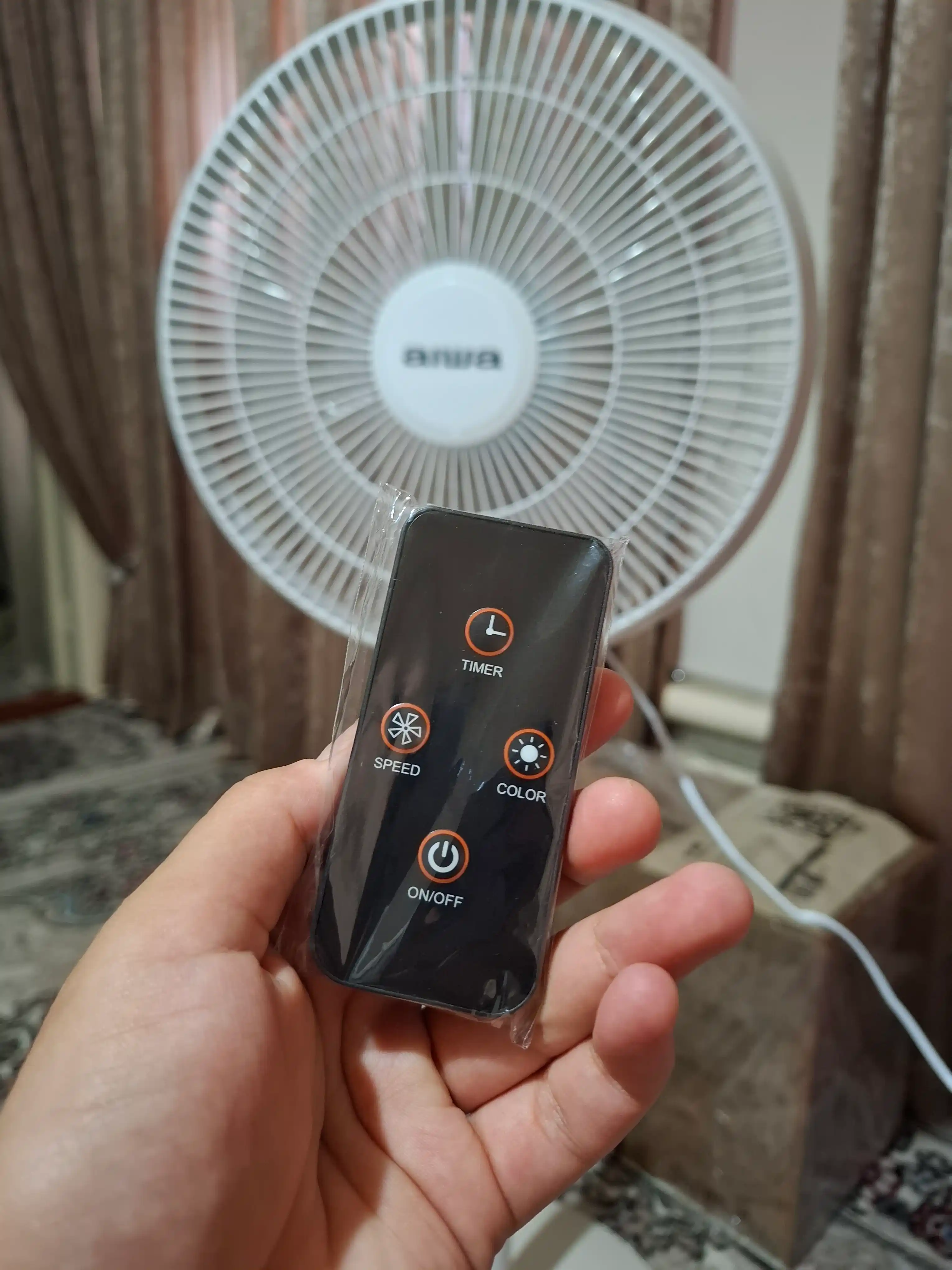Вентилятор напольный с пультом Aiwa FA02, 8 скоростей LED-дисплеем, таймером, 40 см, IP60