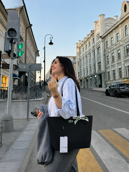 Ayollar shopper sumkasi, katta sig‘imli yelka sumka, qora ko‘k bordoviy
