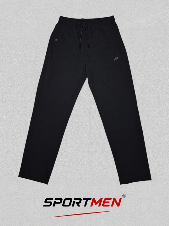 Erkaklar uchun Nike shimlari