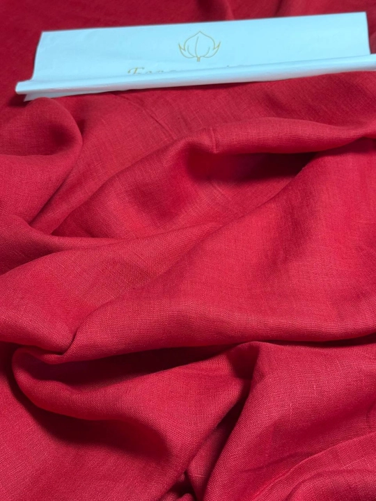 100% tabiiy zig‘irdan tayyorlangan kostyumbop mato, zichligi 180 g/m², eni 150 sm