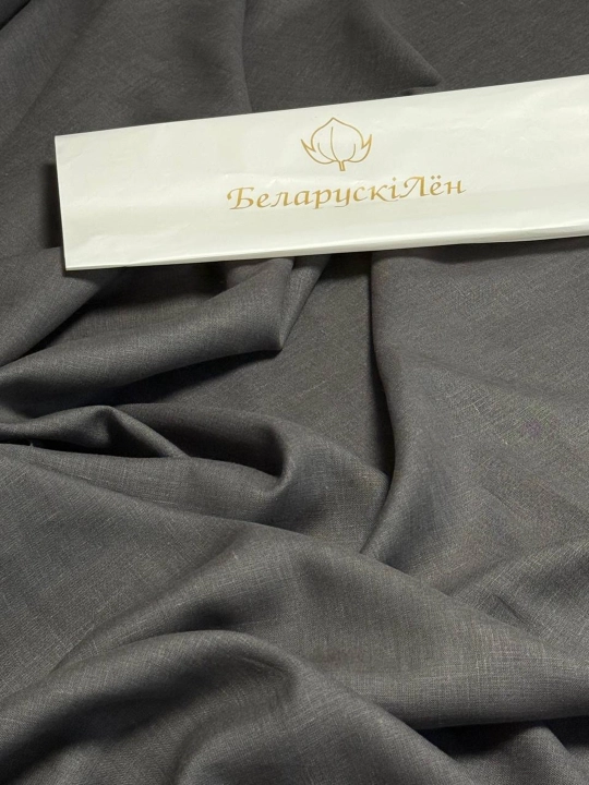 100% tabiiy zig‘irdan tayyorlangan kostyumbop mato, zichligi 180 g/m², eni 150 sm