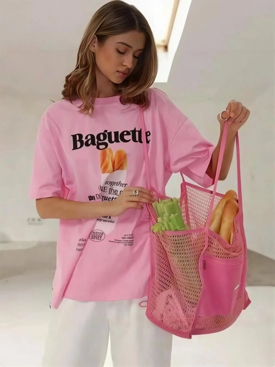 Baguette, Croissant, Kokteyl naqshli katta o‘lchamli zamonaviy futbolka