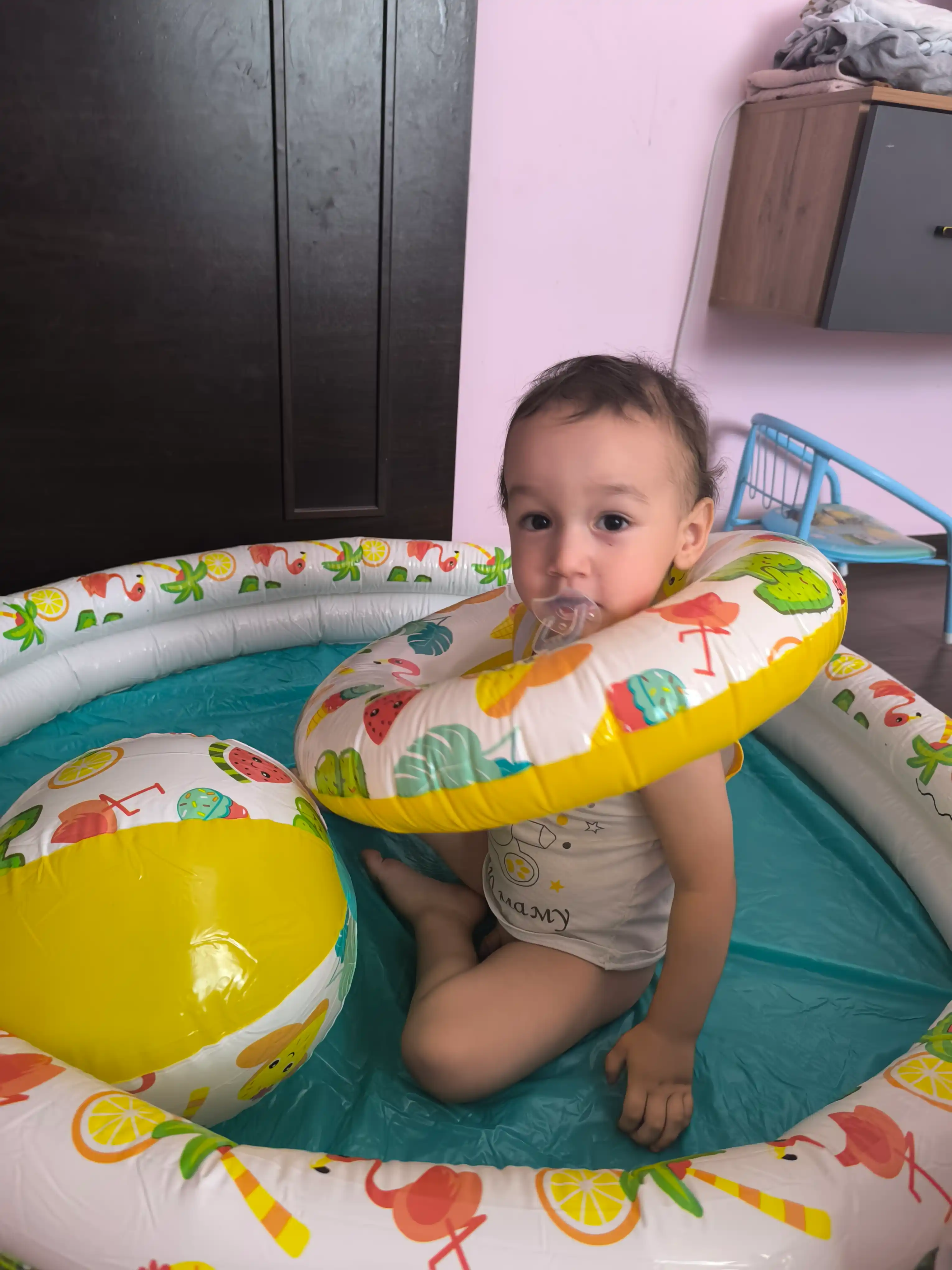 Детский бассейн надувной, безопасный для детей от 2-3 лет, до 522 литров, с ярким принтом