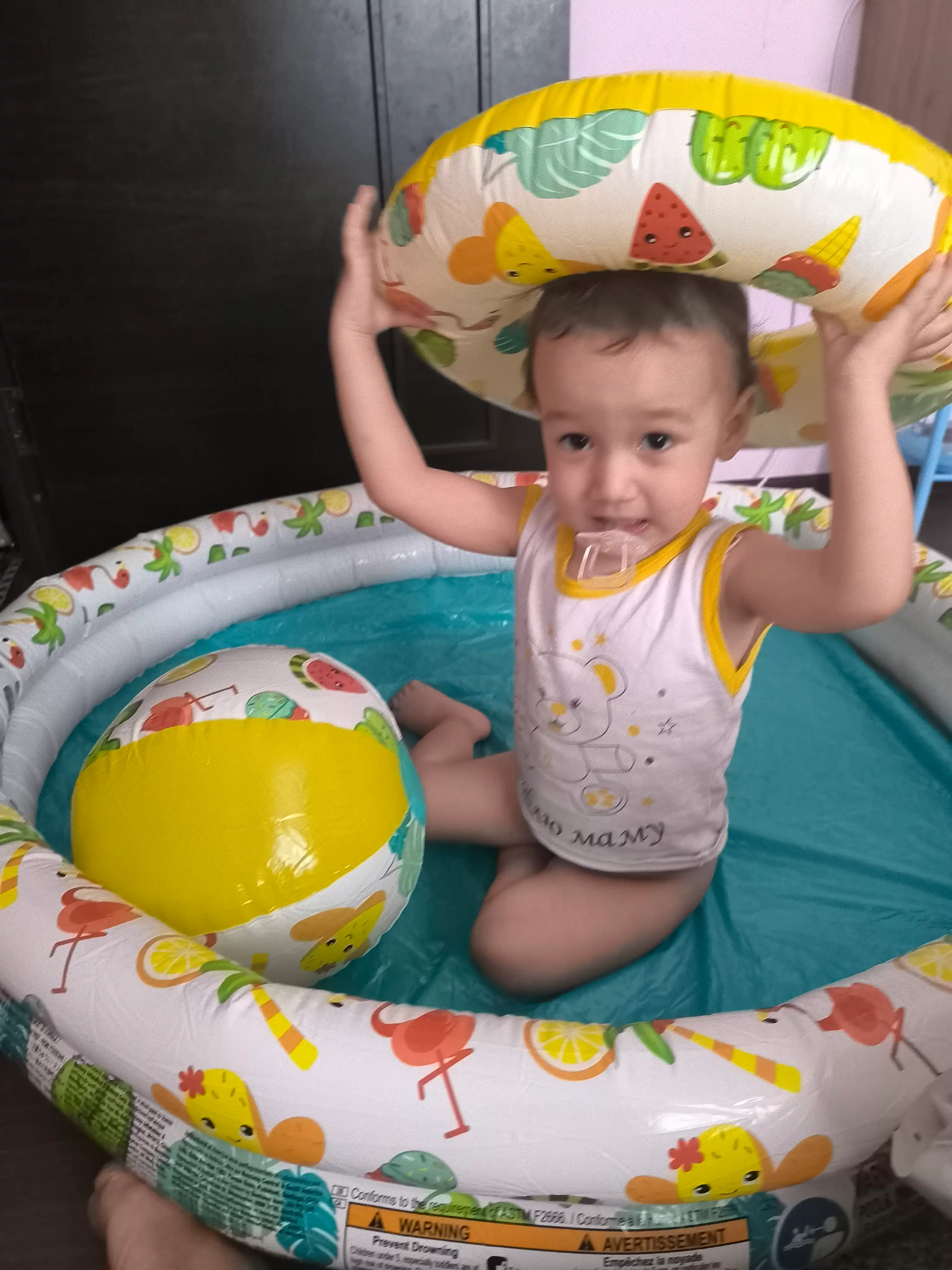 Детский бассейн надувной, безопасный для детей от 2-3 лет, до 522 литров, с ярким принтом