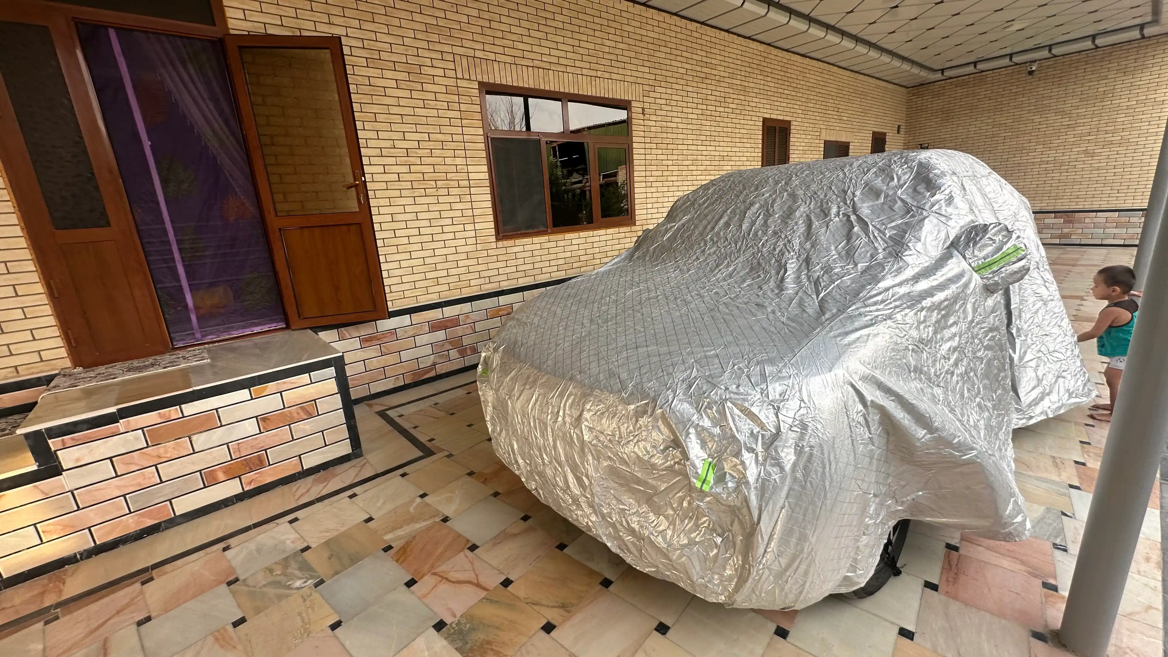 TENT barcha mavsumlarga mos keladigan universal suv o‘tkazmaydigan himoya g‘ilofi
