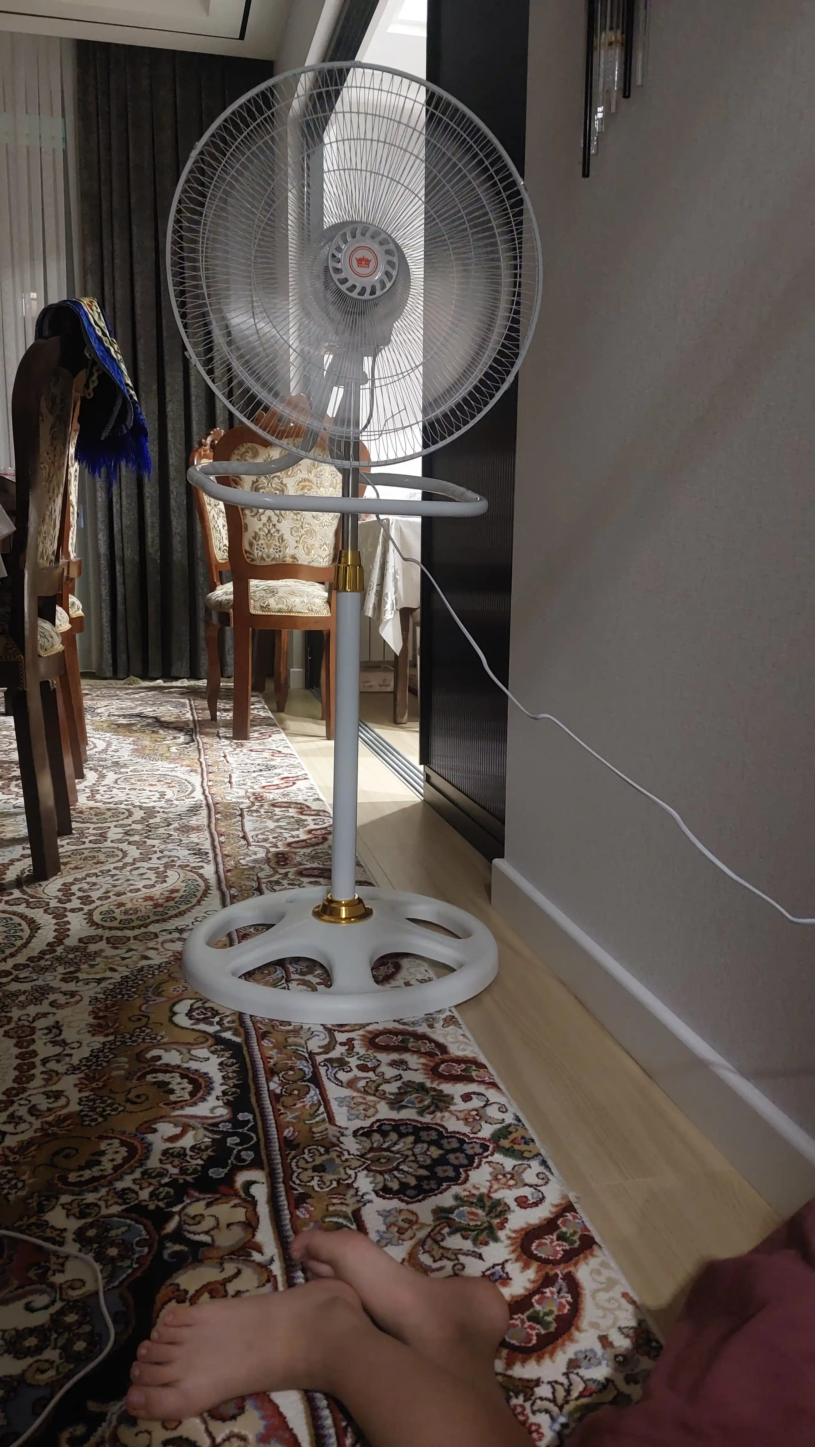 Ventilyator, sovutuvchi pol ventilyator zamonaviy dizayn bilan, 4 xil