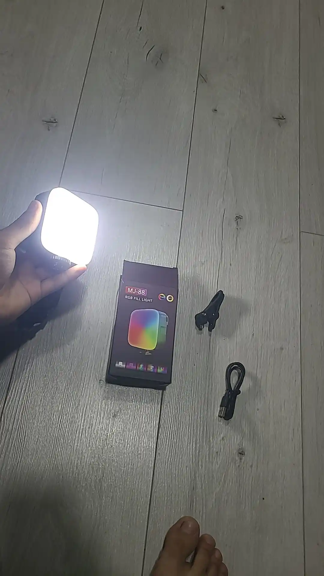RGB Video Yoritgich – 360° RGB, Type-C, TikTok, YouTube va Foto Suratga Olish uchun