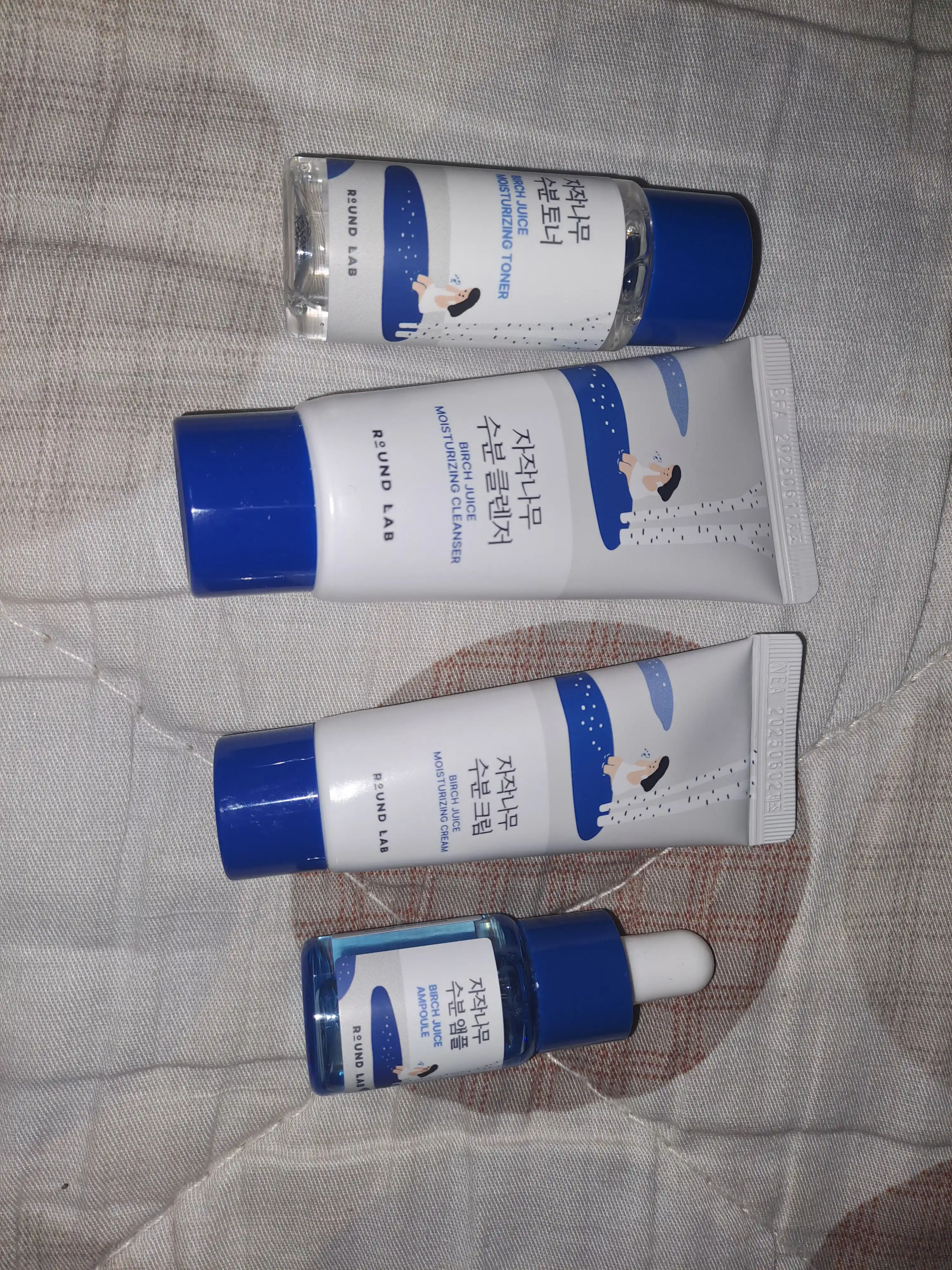 ROUND LAB yuz miniatyuralari sayohat to'plami, Pine Calming Cica Trial Kit, 4 dona