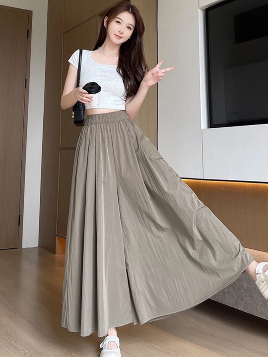 Yubka-shim, keng shim — yozgi ayollar shimi, yubkali shim