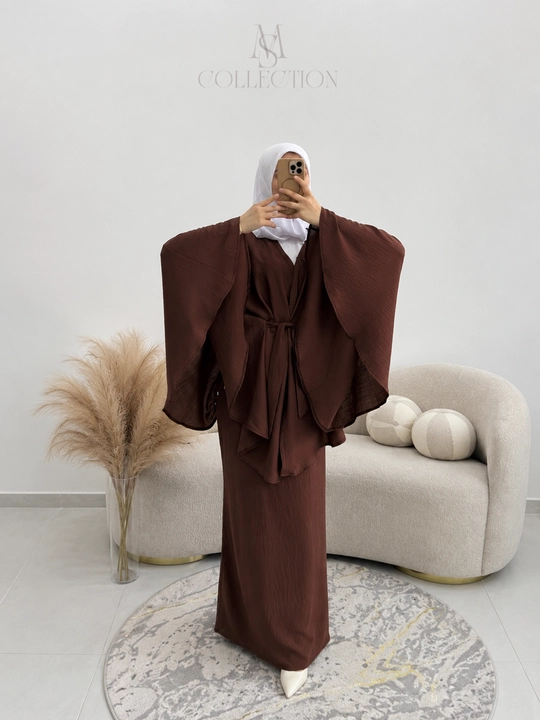 Kofta va yubka to‘plami, Armani Silk mato. Standart razmer. Ayollar uchun komplekt