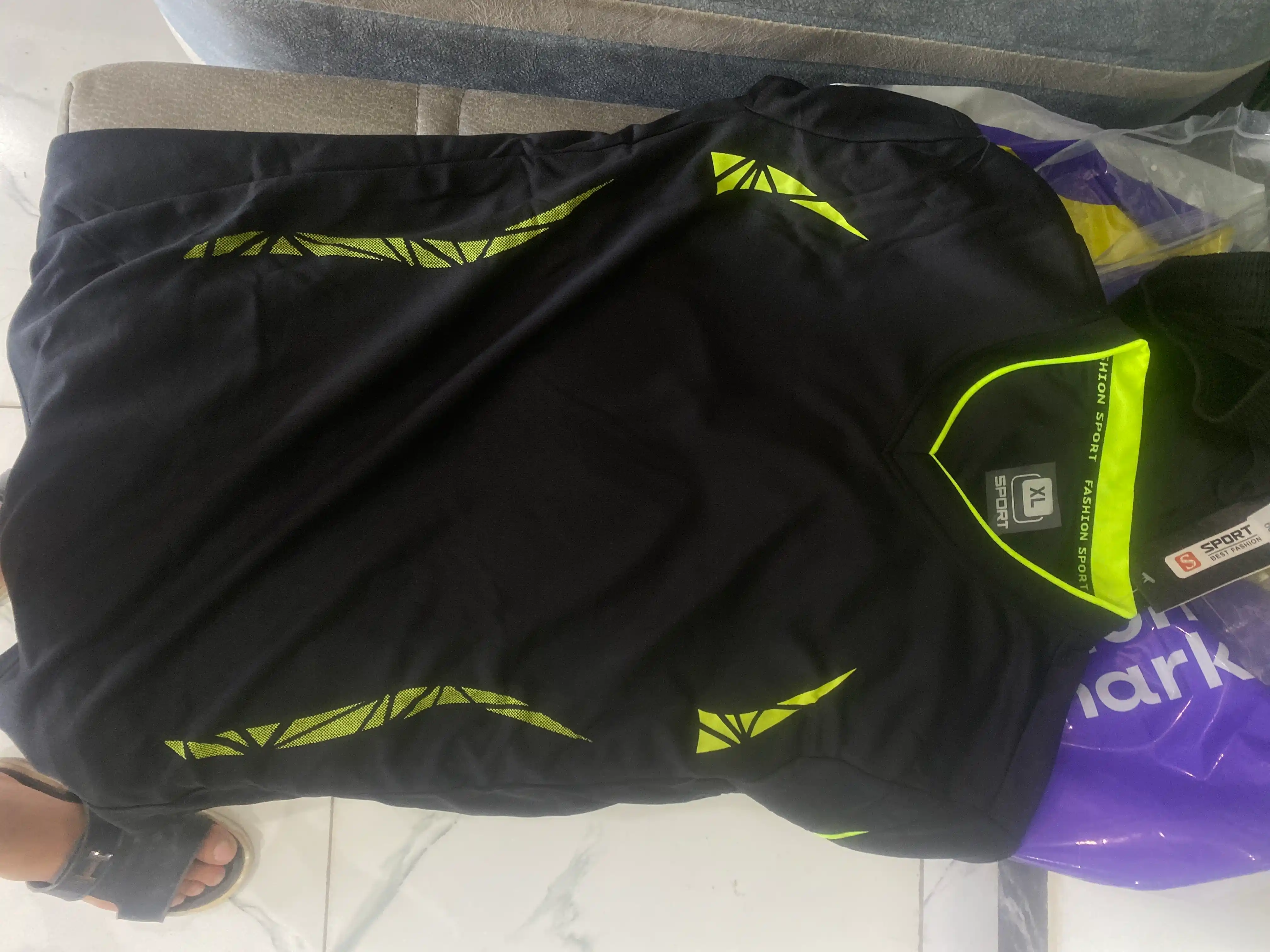 Trening uchun erkaklar ikki qismli sport kiyimlari, L-XXL, futbolka va shortilar