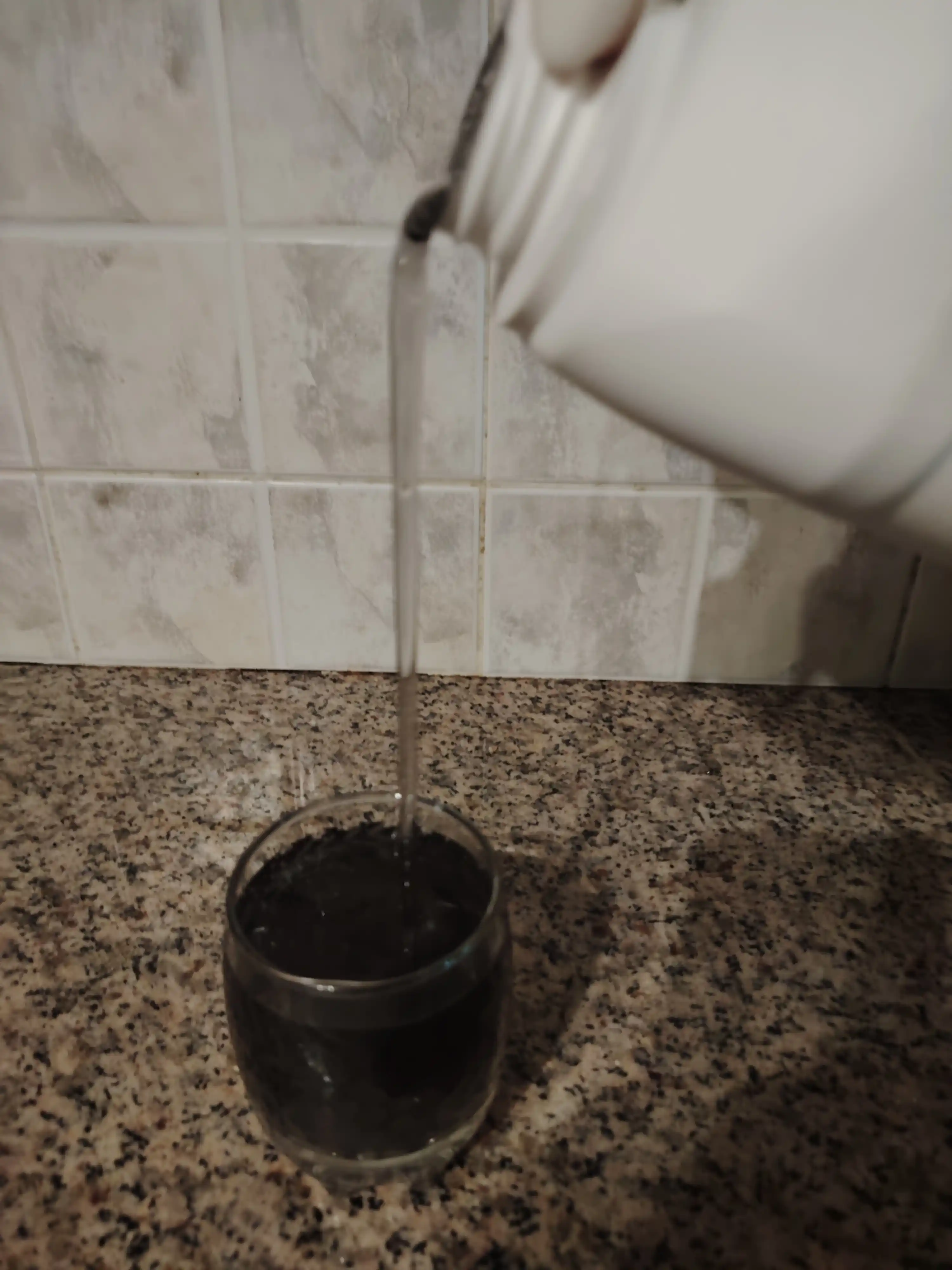 Econil kir yuvish geli 3 l, suyuq kir yuvish kukuni