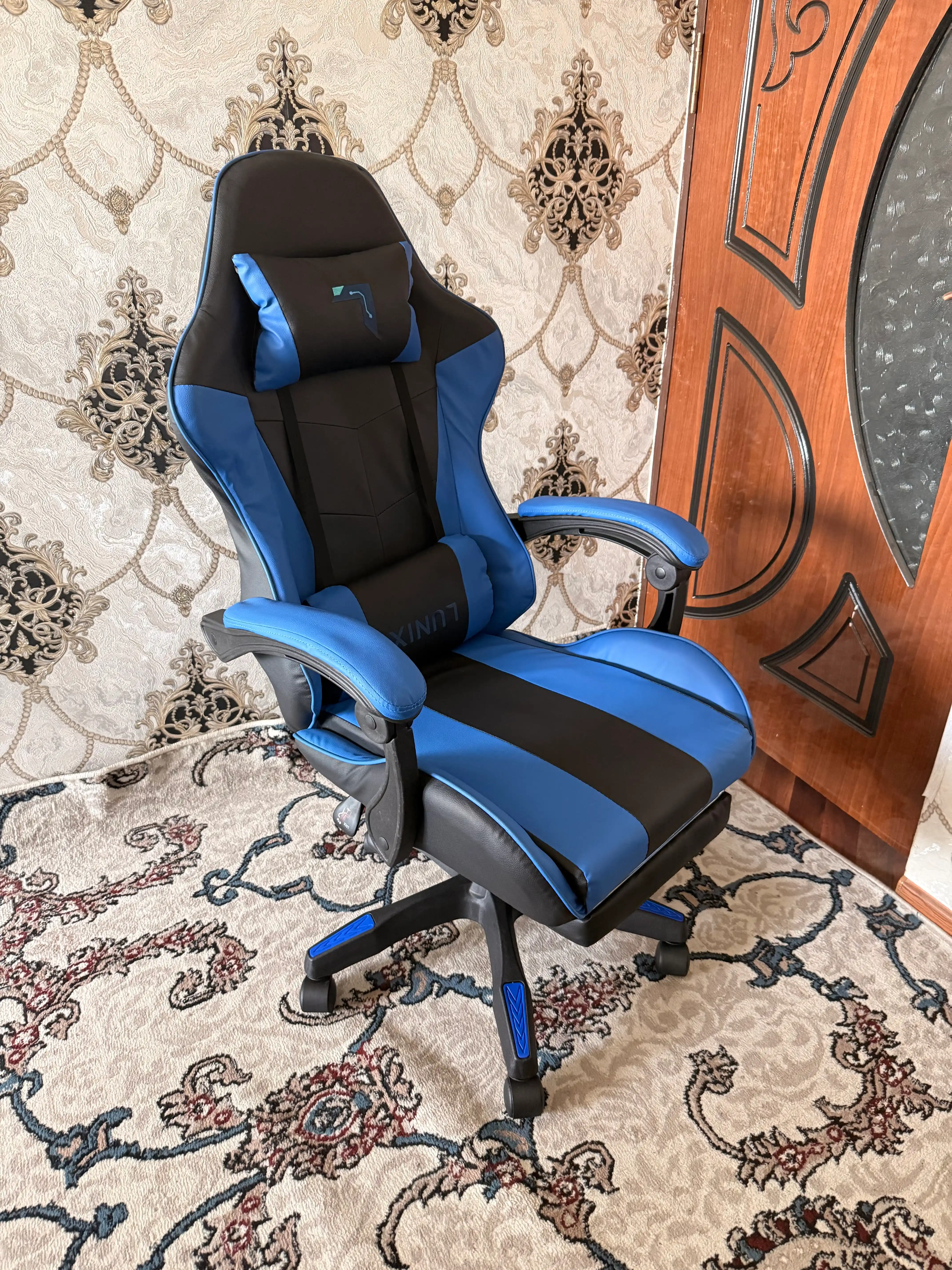 Gaming kreslo Lunix, kompyuter va ofis uchun, oyoq qo'ygichli o'rindiq
