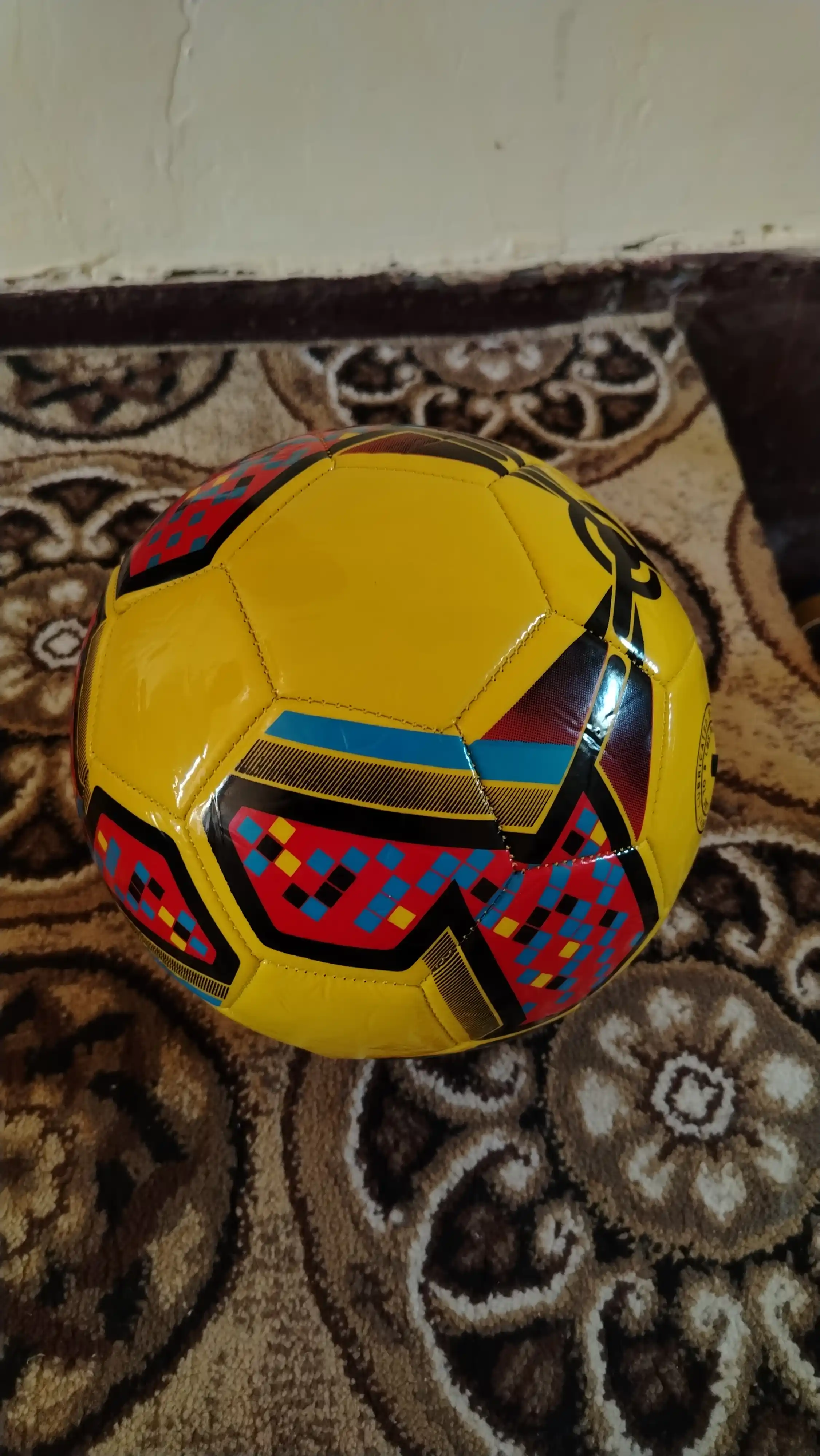 5-o‘lchamli futbol to‘pi