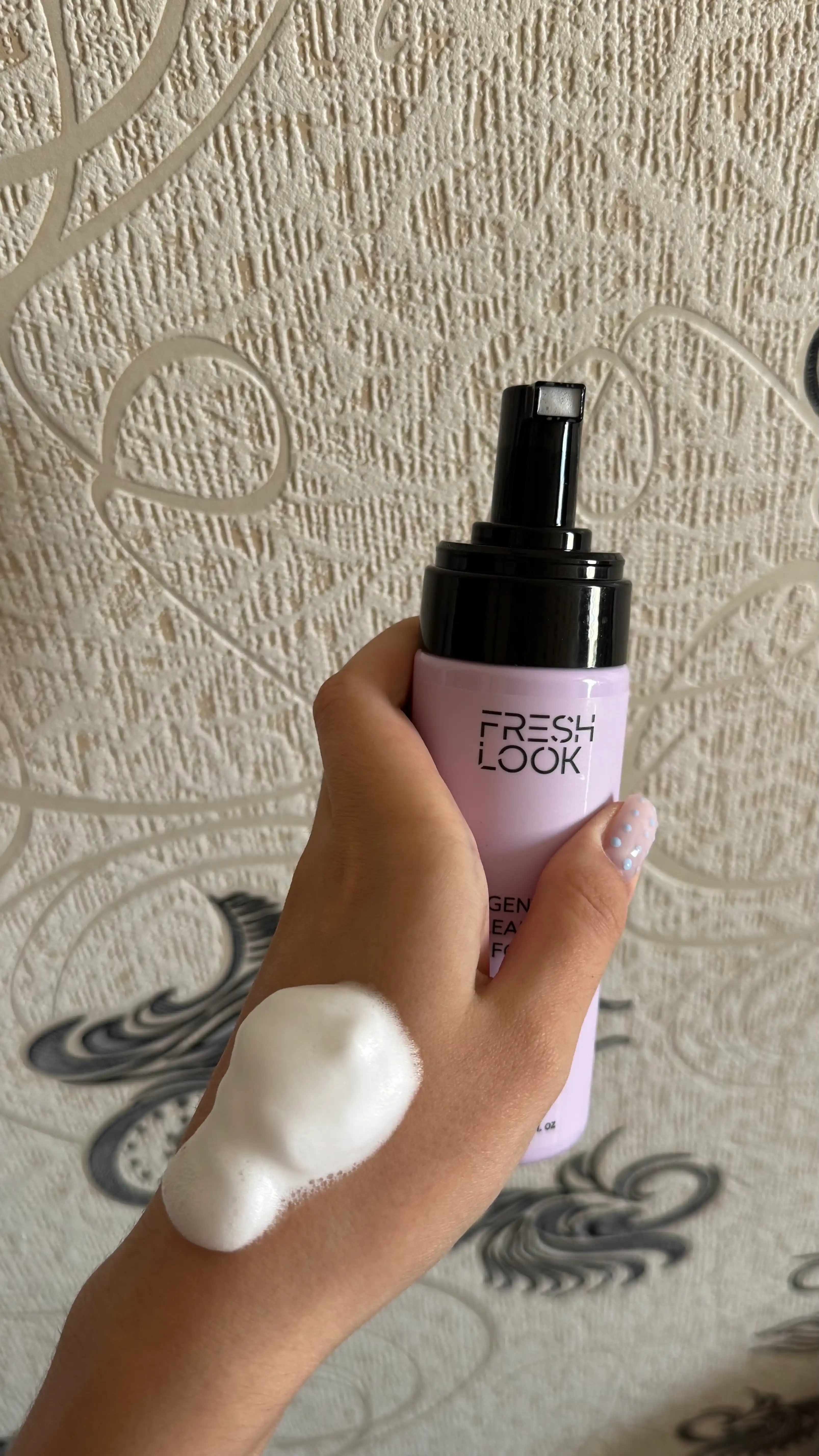 Fresh Look Gentle Cleansing Foam yuvish uchun namlantiruvchi ko‘pik, 150 ml