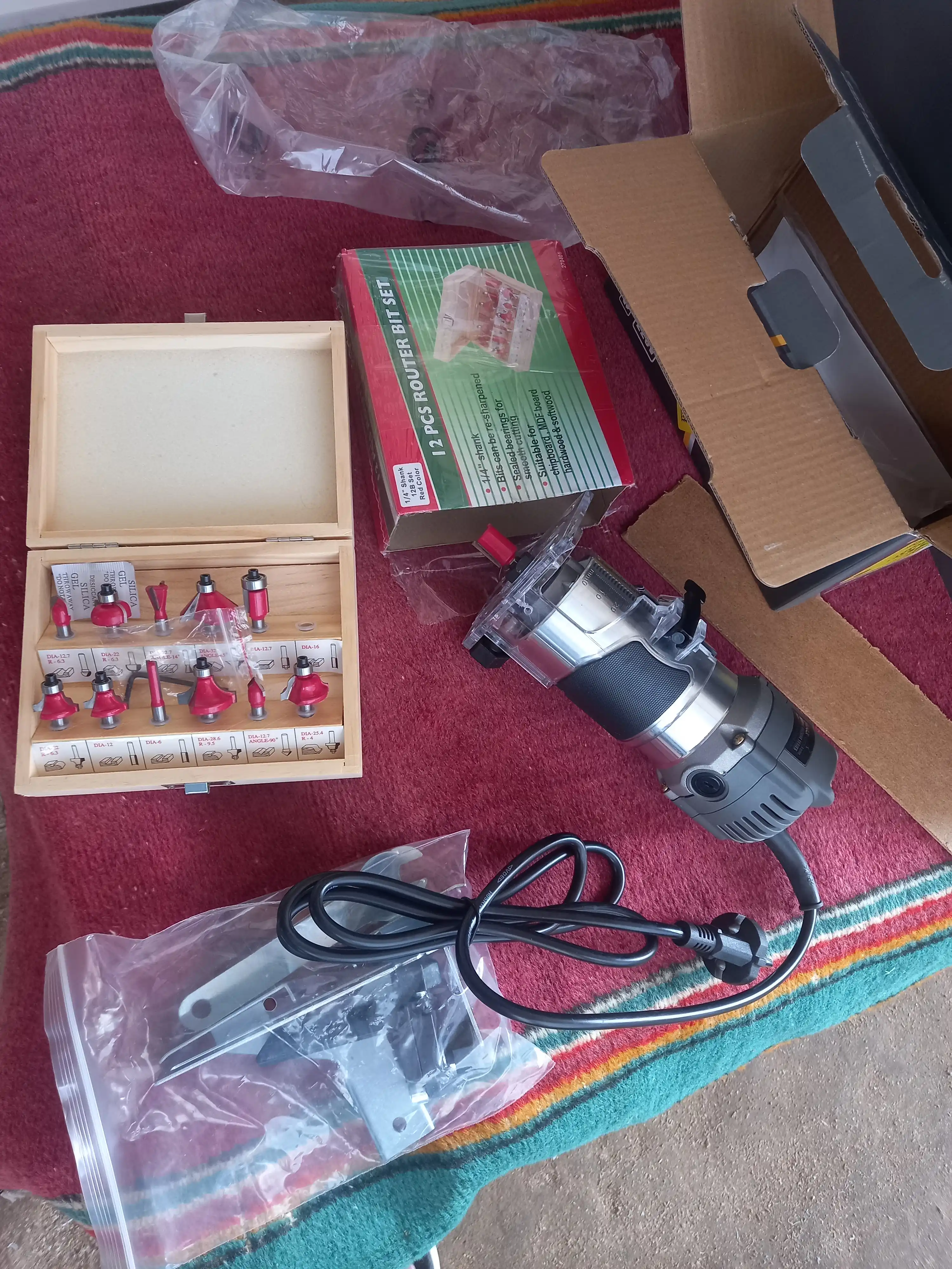 6,35 mm dastani bilan yog'och yo'riqnoma bitlari, 12 dona