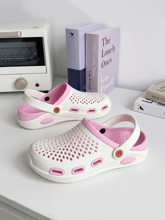 Ayollar uchun yengil EVA klog shippaklari Crocs uslubida
