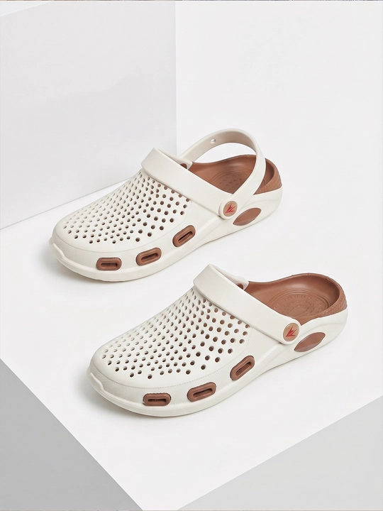 Ayollar uchun yengil EVA klog shippaklari Crocs uslubida