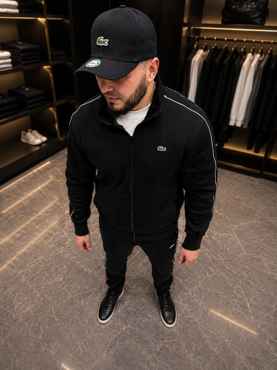 Lacoste sport kostyumi