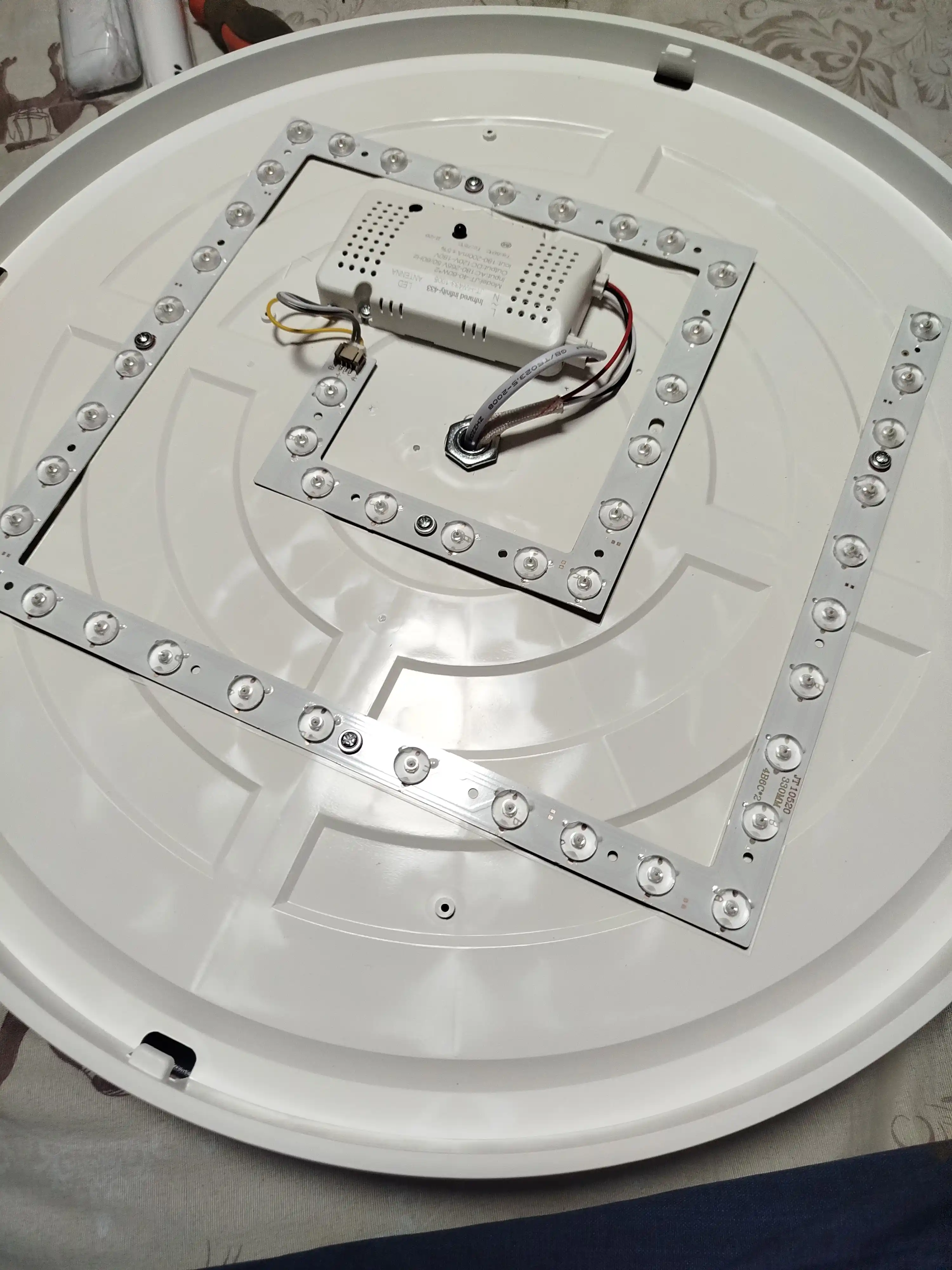 LED люстра-вентилятор с пультом управления (50W, 6 скоростей)