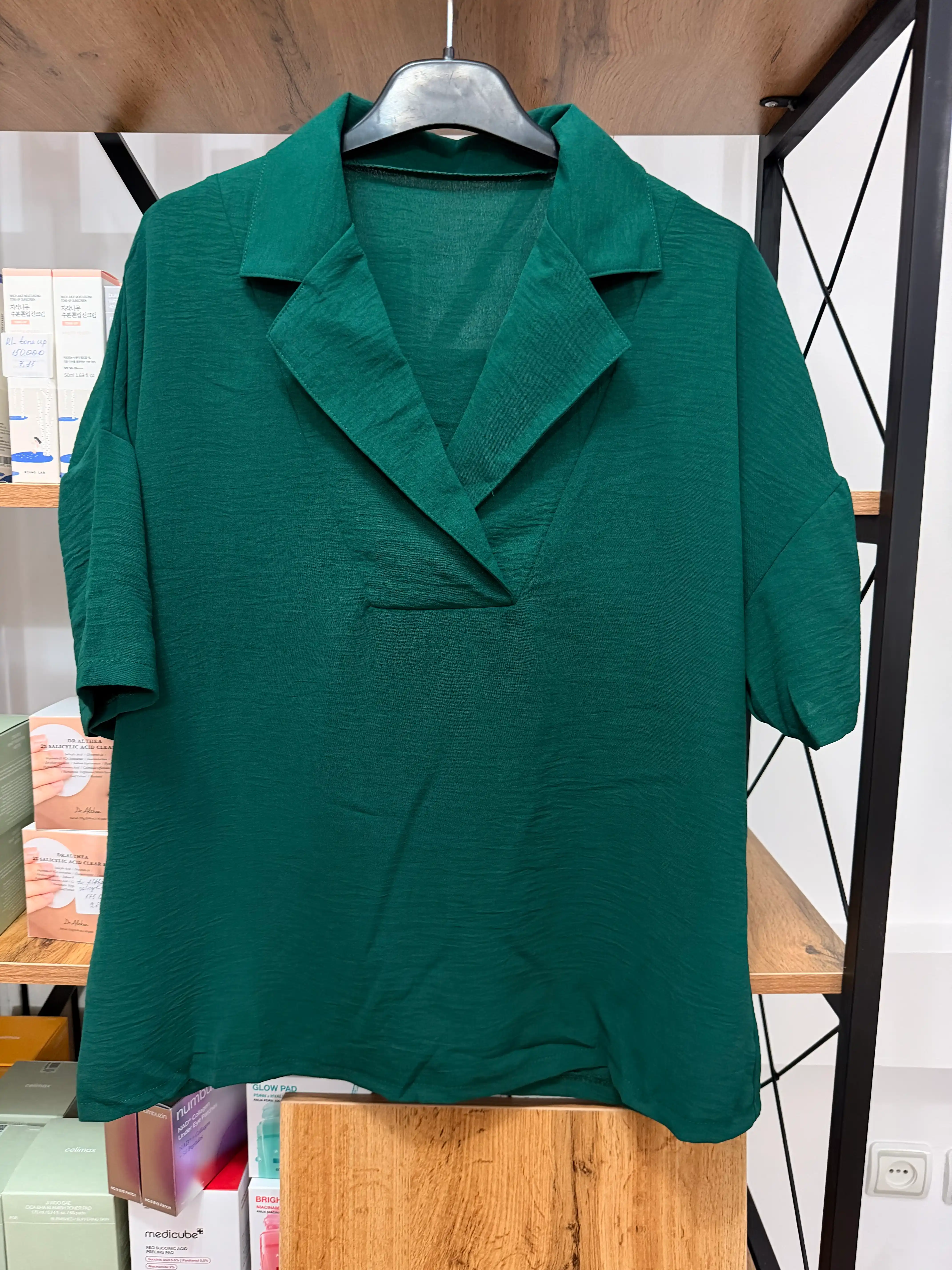 Bluzka ayollar uchun yozgi, keng bichimli - EllyFashion