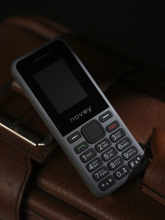 Novey 101 knopkali telefon, kamerasiz, 2 SIM, 5 rang