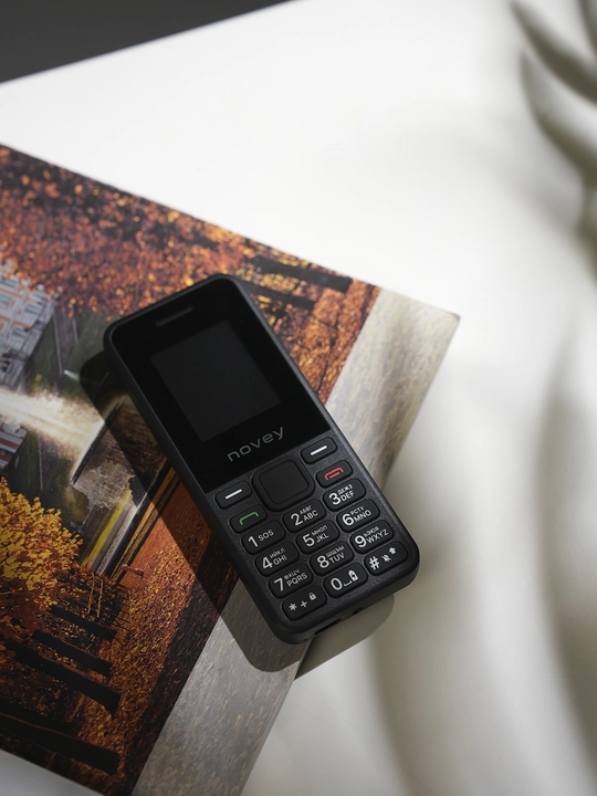 Novey 101 knopkali telefon, kamerasiz, 2 SIM, 5 rang
