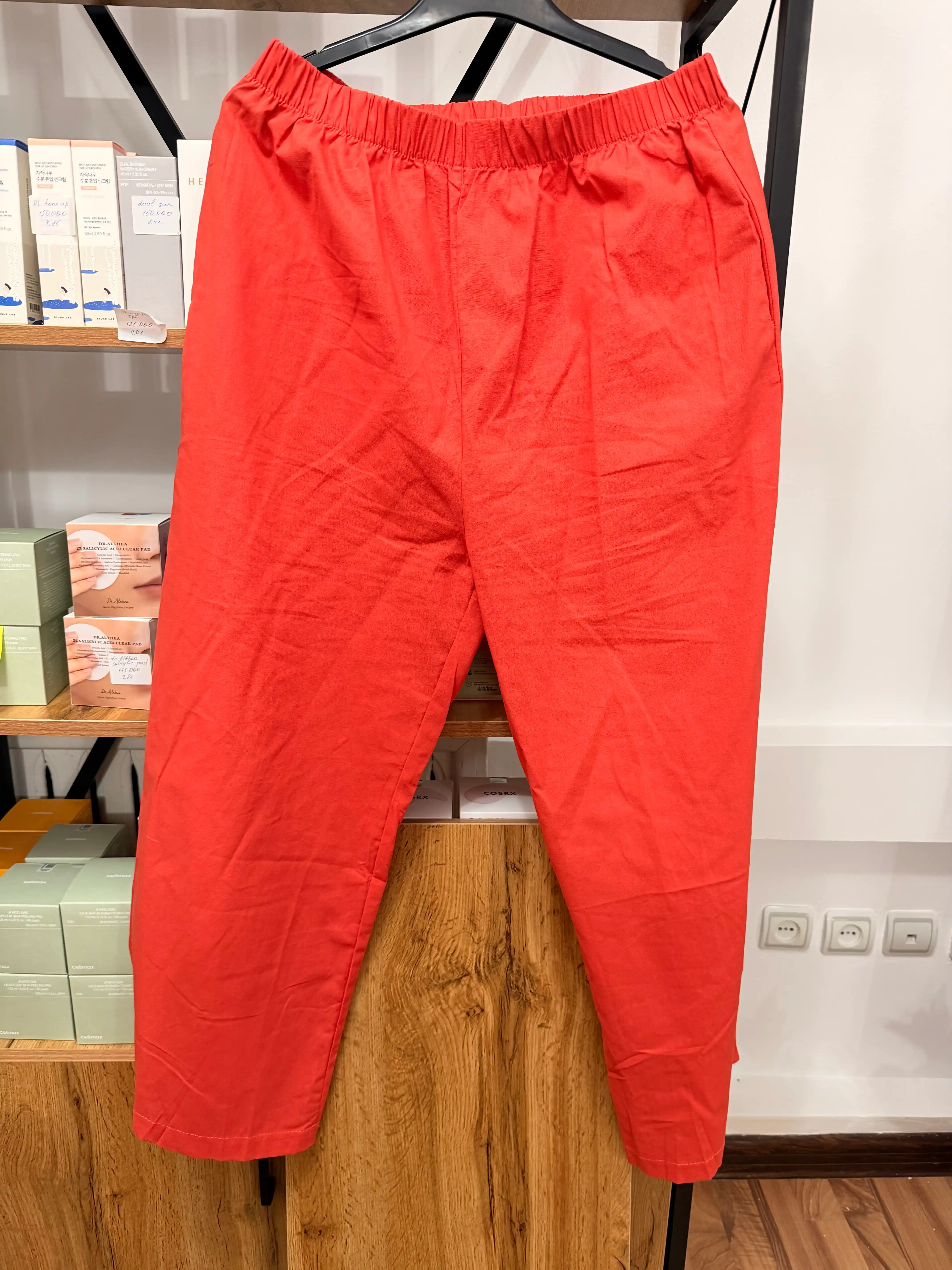 Ayollar yozgi kostyumi, katta razmerlar, 100% paxta — Elly Fashion