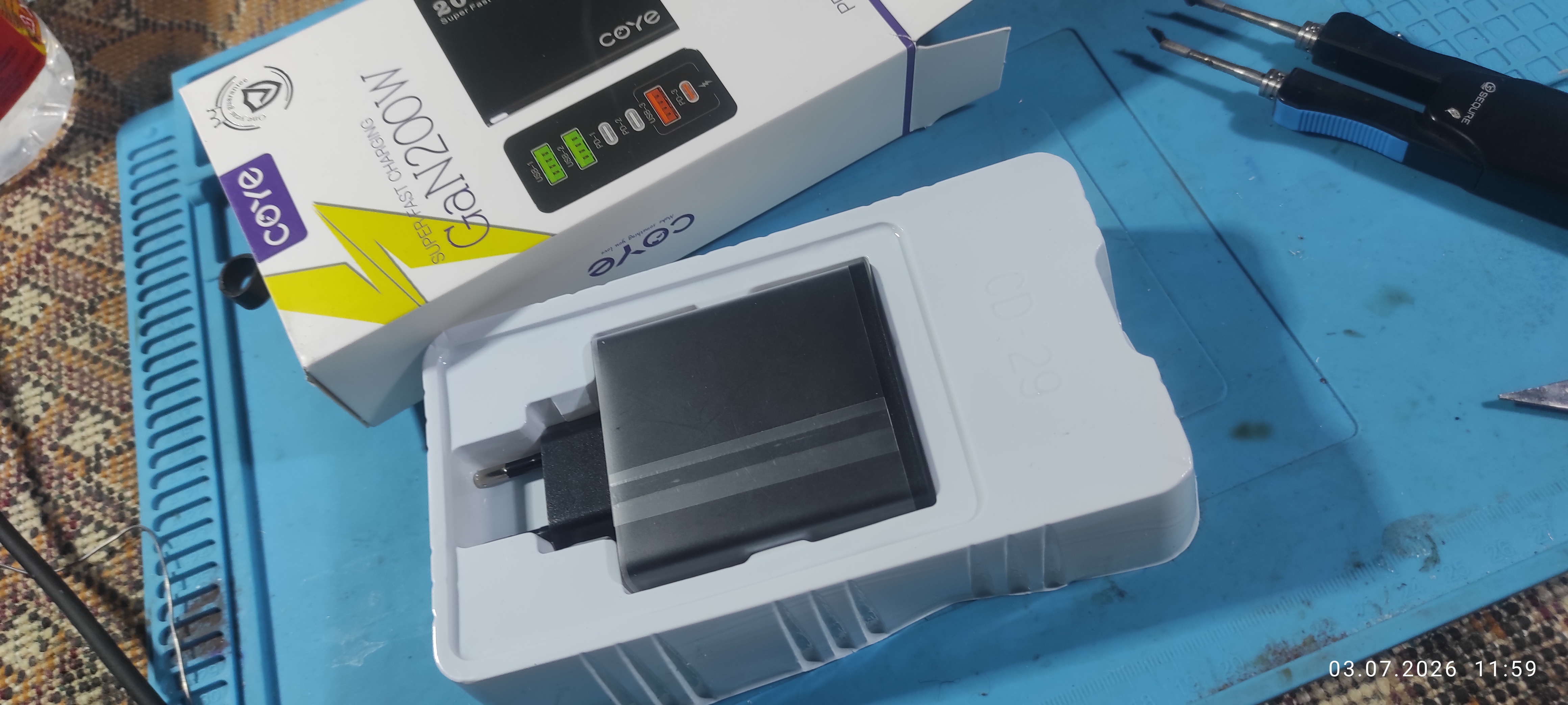 Блок питания, 200W,  6 портов (USB-A и Type-C PD) TURBO зарядка,адаптер, зарядчик
