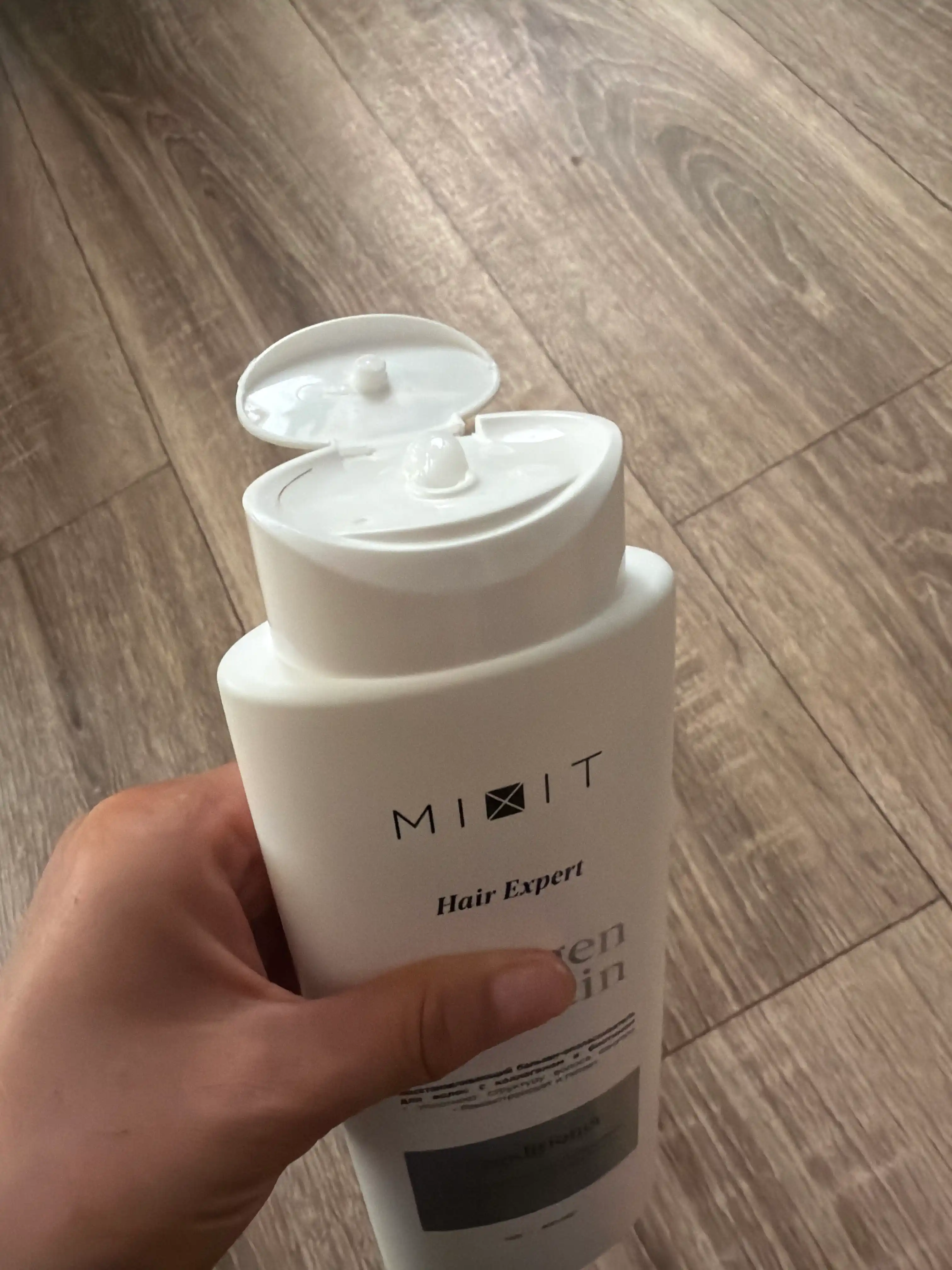 MIXIT Soch uchun tiklovchi balzam- chayish vositasi, kollagen va biotin bilan, 400 ml