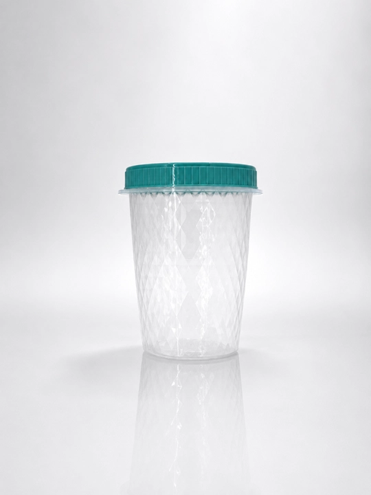 Turli o'lchamdagi burama qopqoqli plastik bankalar, konteynerlar