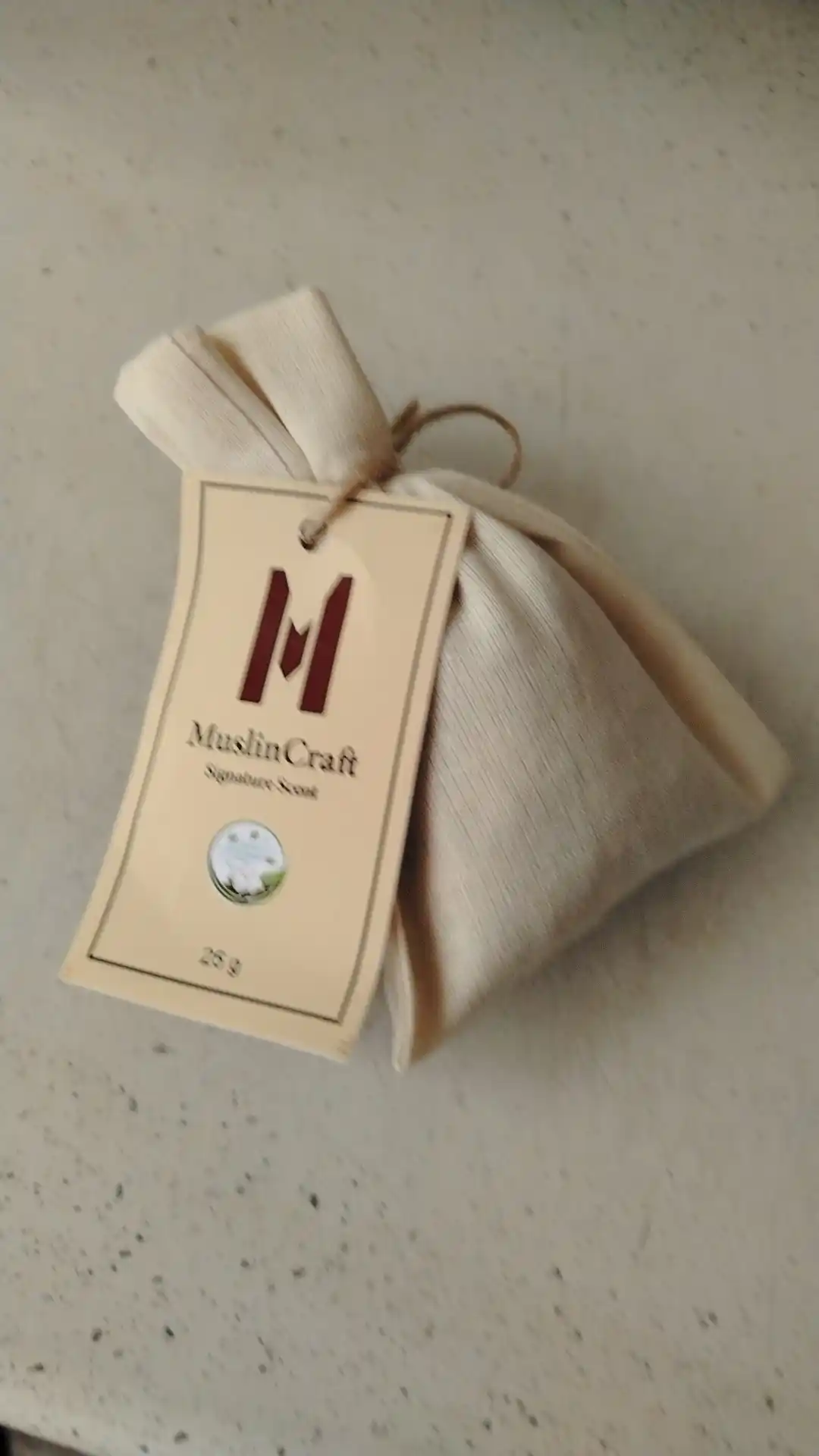 Освежитель воздуха для дома и авто от MuslinCraft SIGNATURE SCENT (25гр)