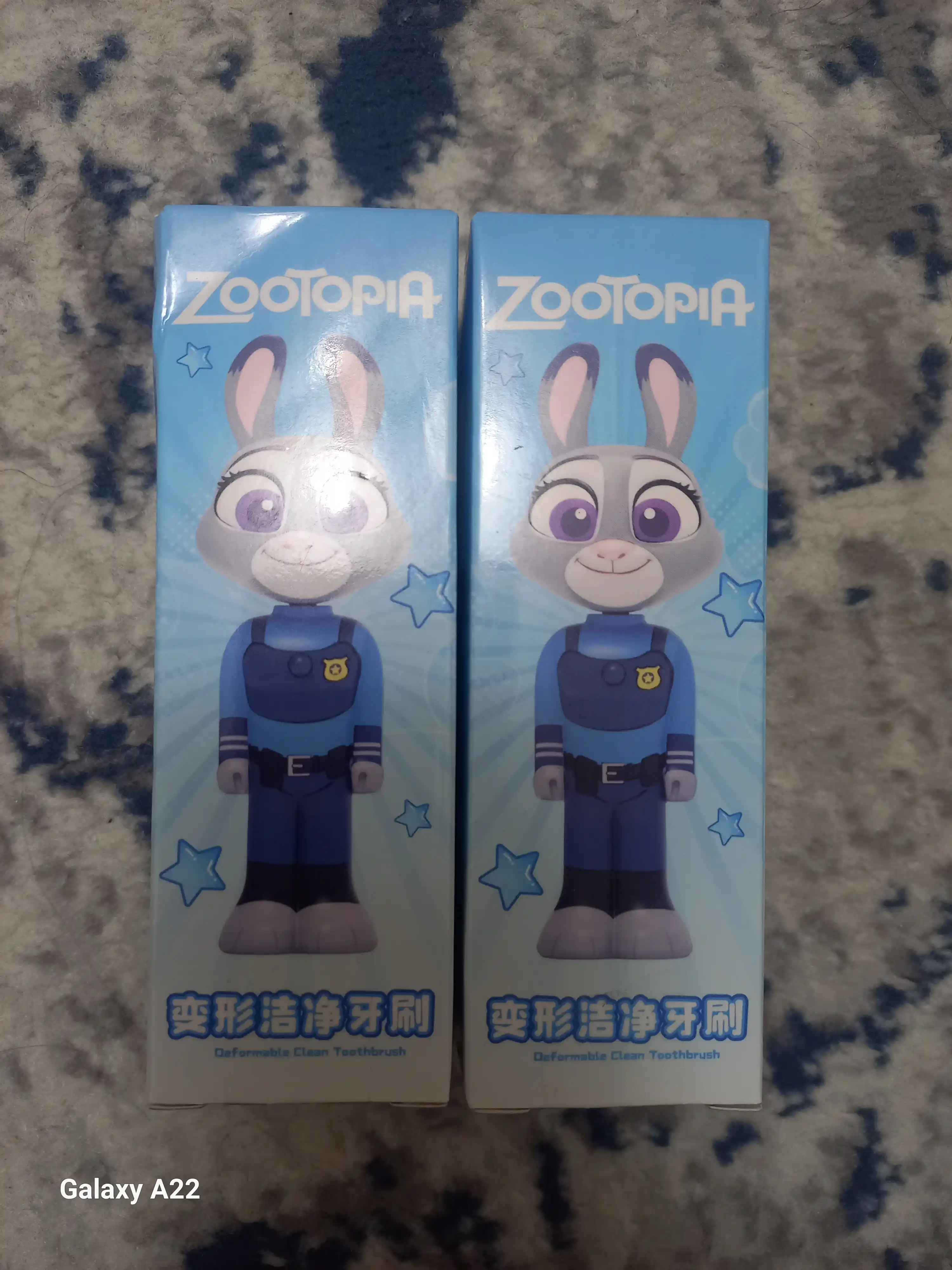 Веселая зубная щетка "ZOOTOPIA" для детей