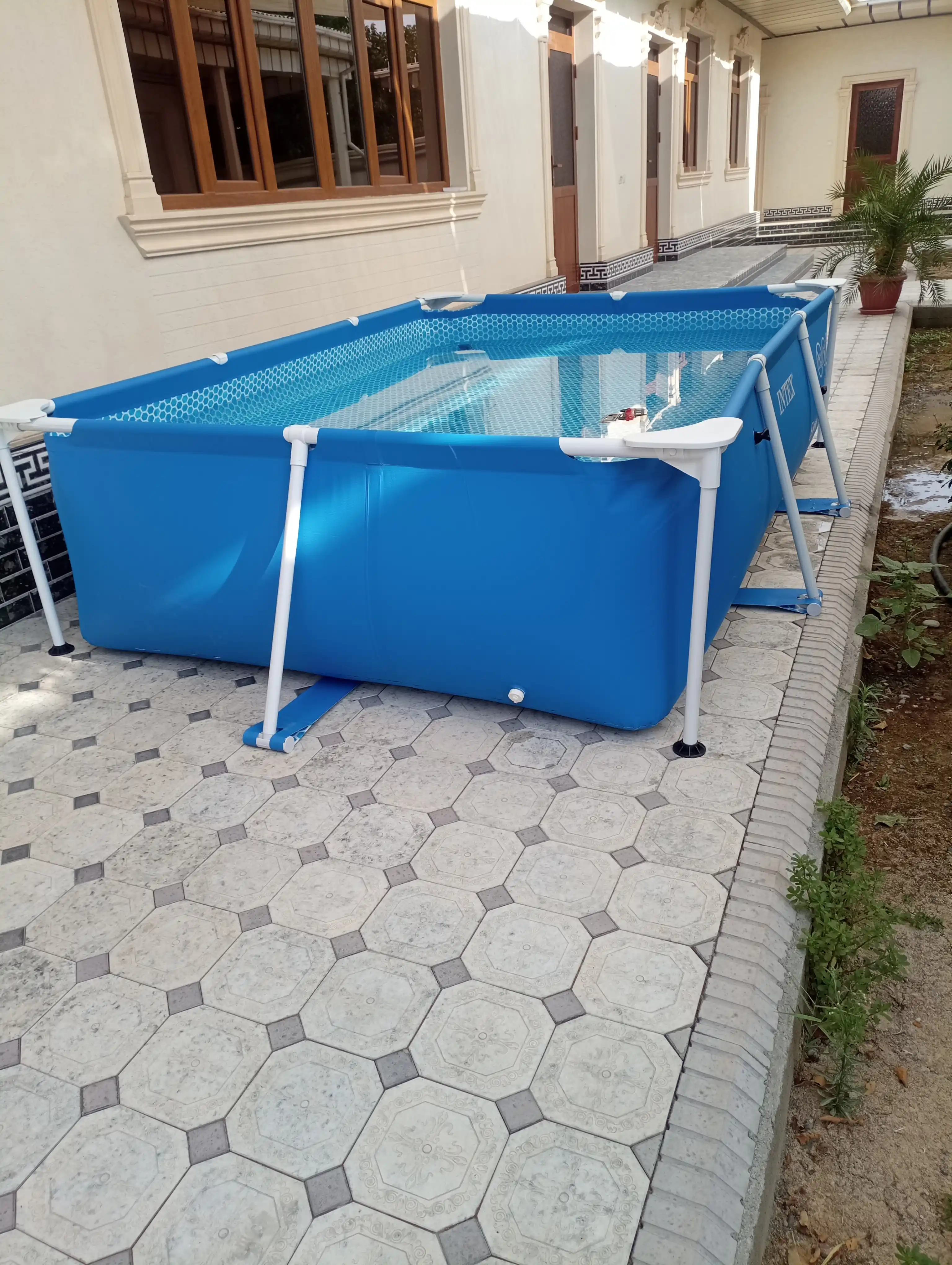 Karkasli basseyn Intex Prism, Metal Frame, tanlovga 1662l-7127 litr hajmli, kattalar uchun