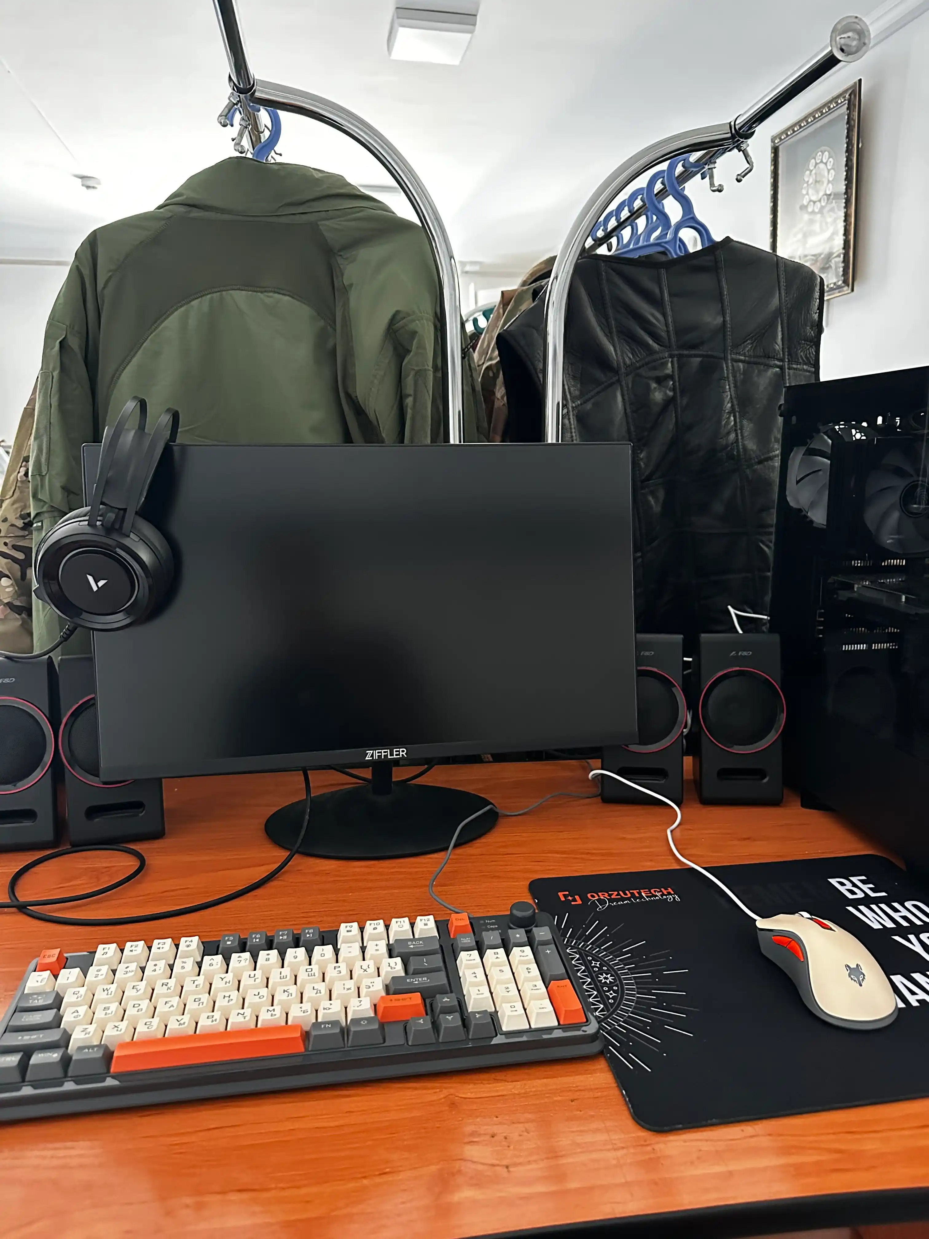 Игровая клавиатура с мышью K820, 94-клавишная, RGB-подсветка