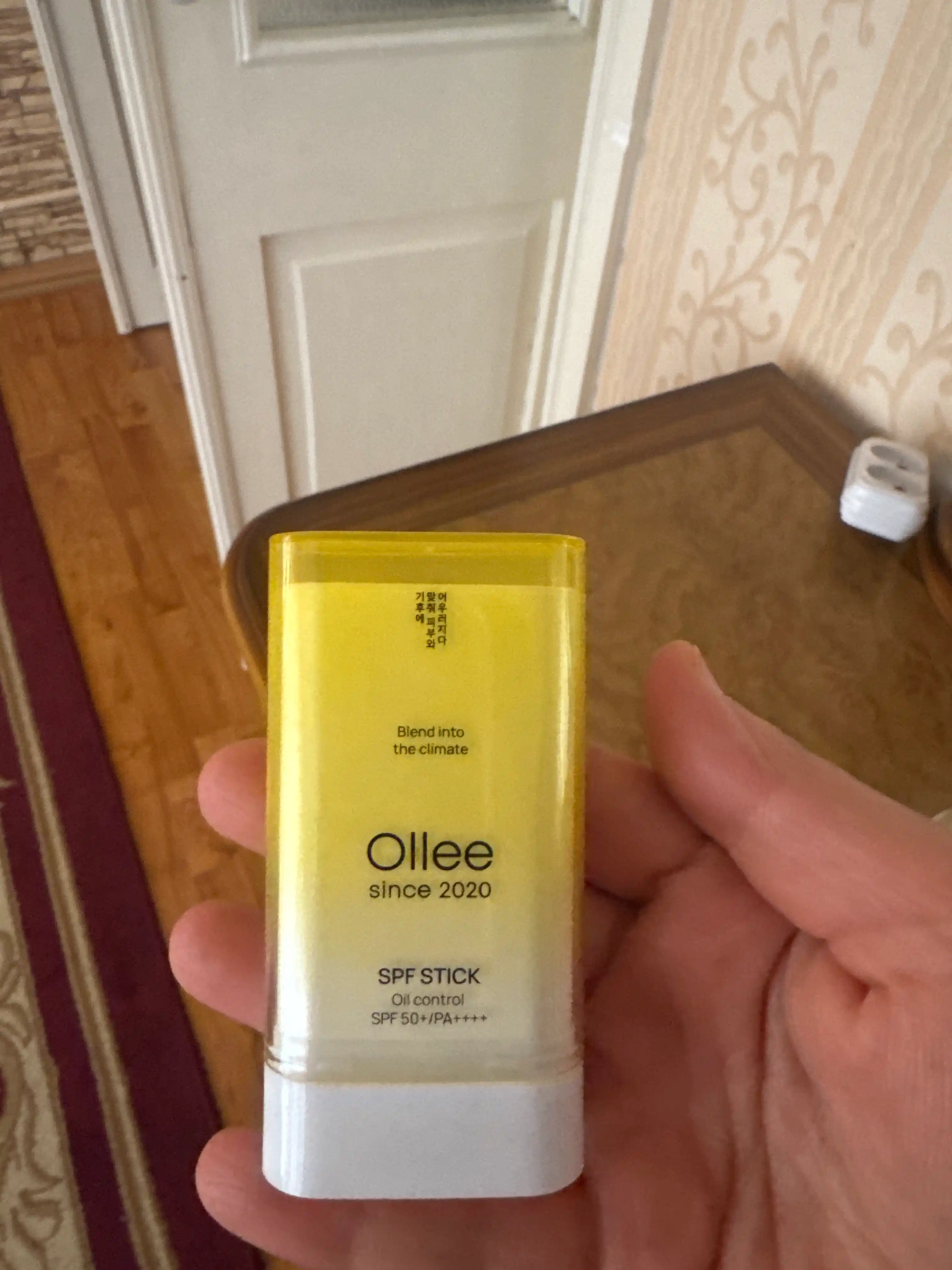 Makiyaj ustidan yangilash uchun 19 g SPF50+ matlovchi OLLEE yuz uchun quyoshdan himoyalovc