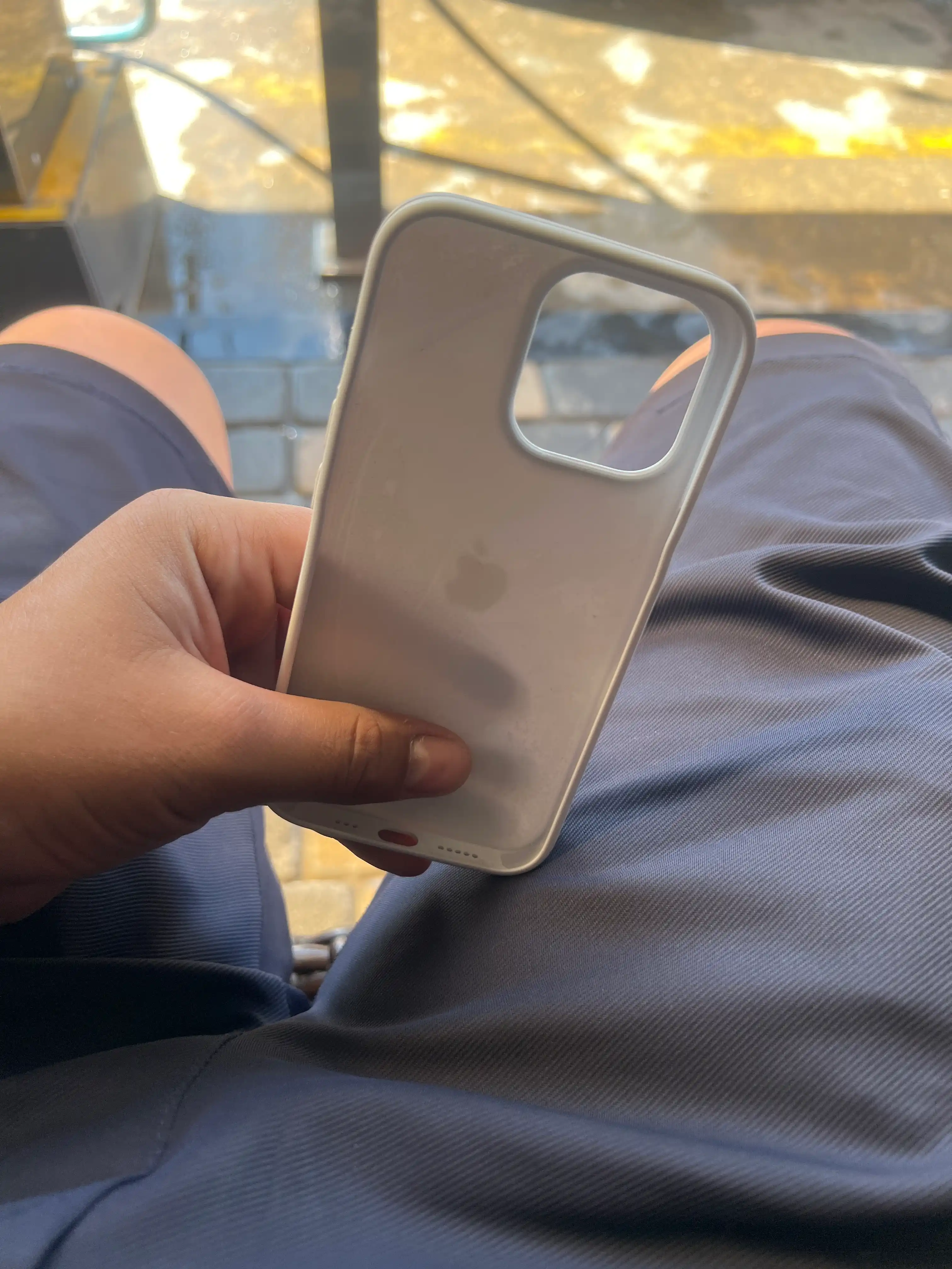 Силиконовый чехол для iPhone — мягкий, защитный и стильный чехол
