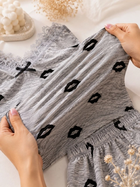 Ayollar uchun yozgi pijama shortikli, yumshoq to‘plam