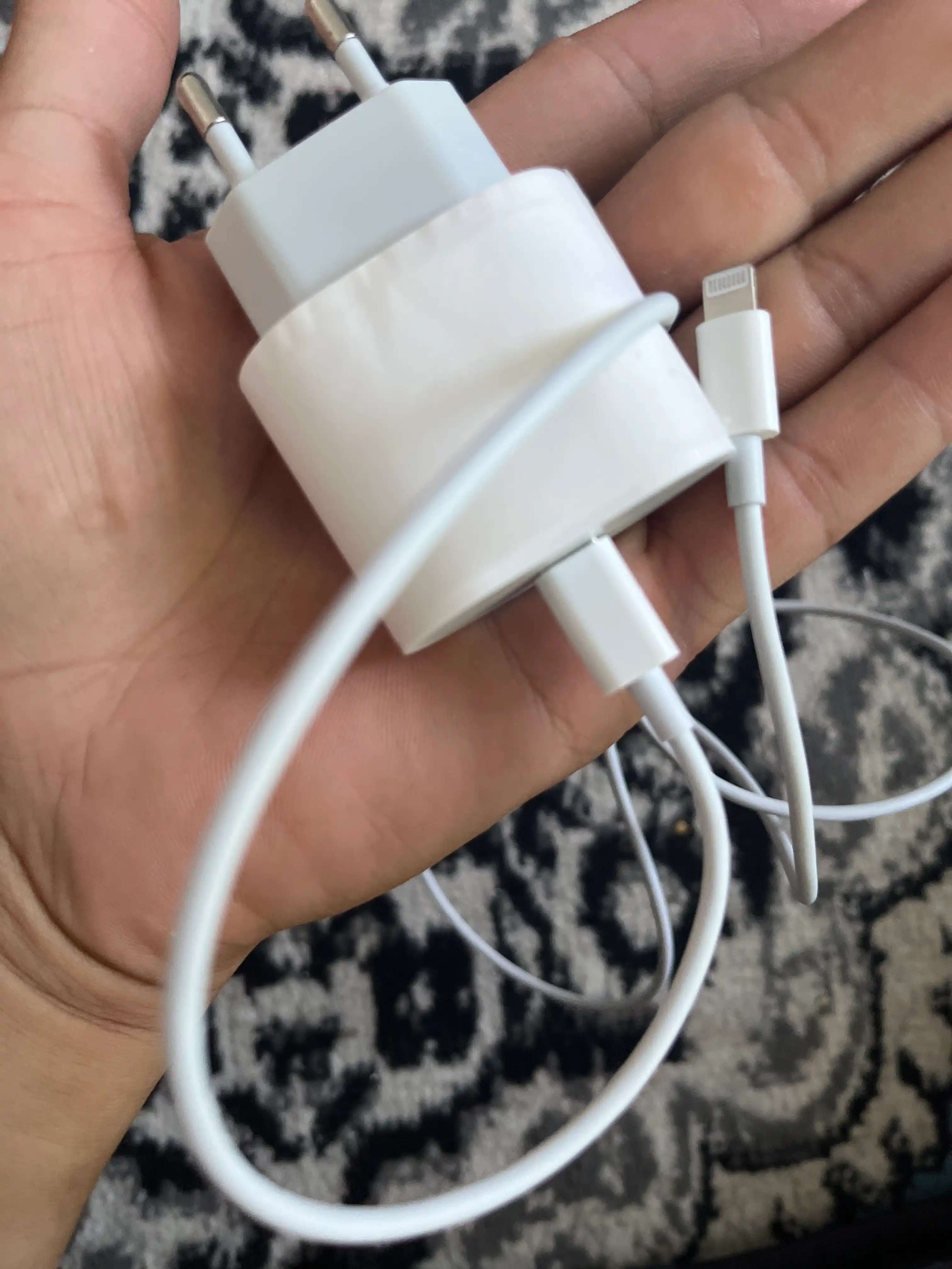 Зарядное устройство для iPhone, быстрая зарядка 20 Вт, с кабелем Type-C — Lightning