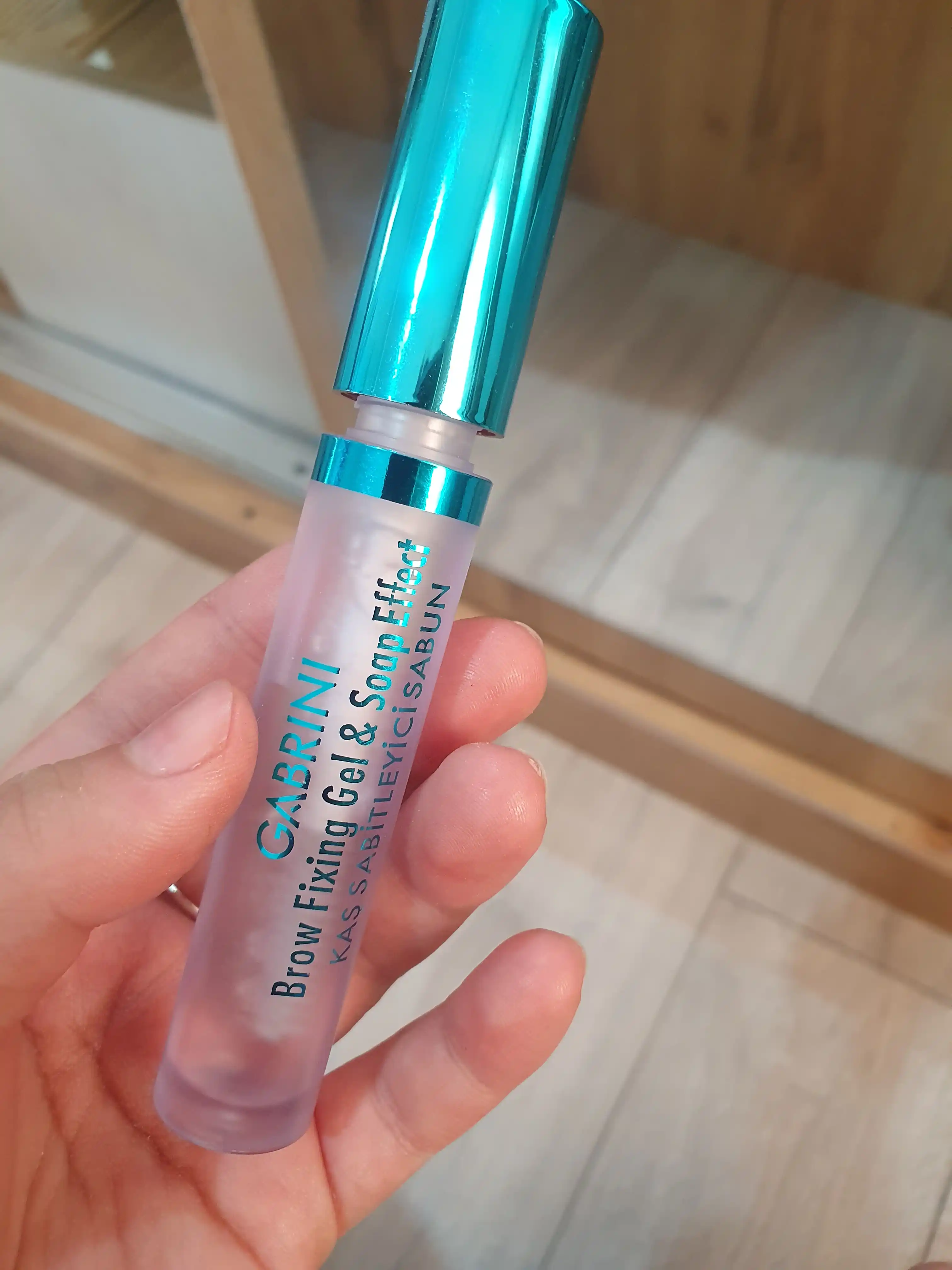 Gabrini qosh fiksatori geli Brow Fixing Soap effect, qoshlarni yotqizish uchun, shaffof, 8 ml