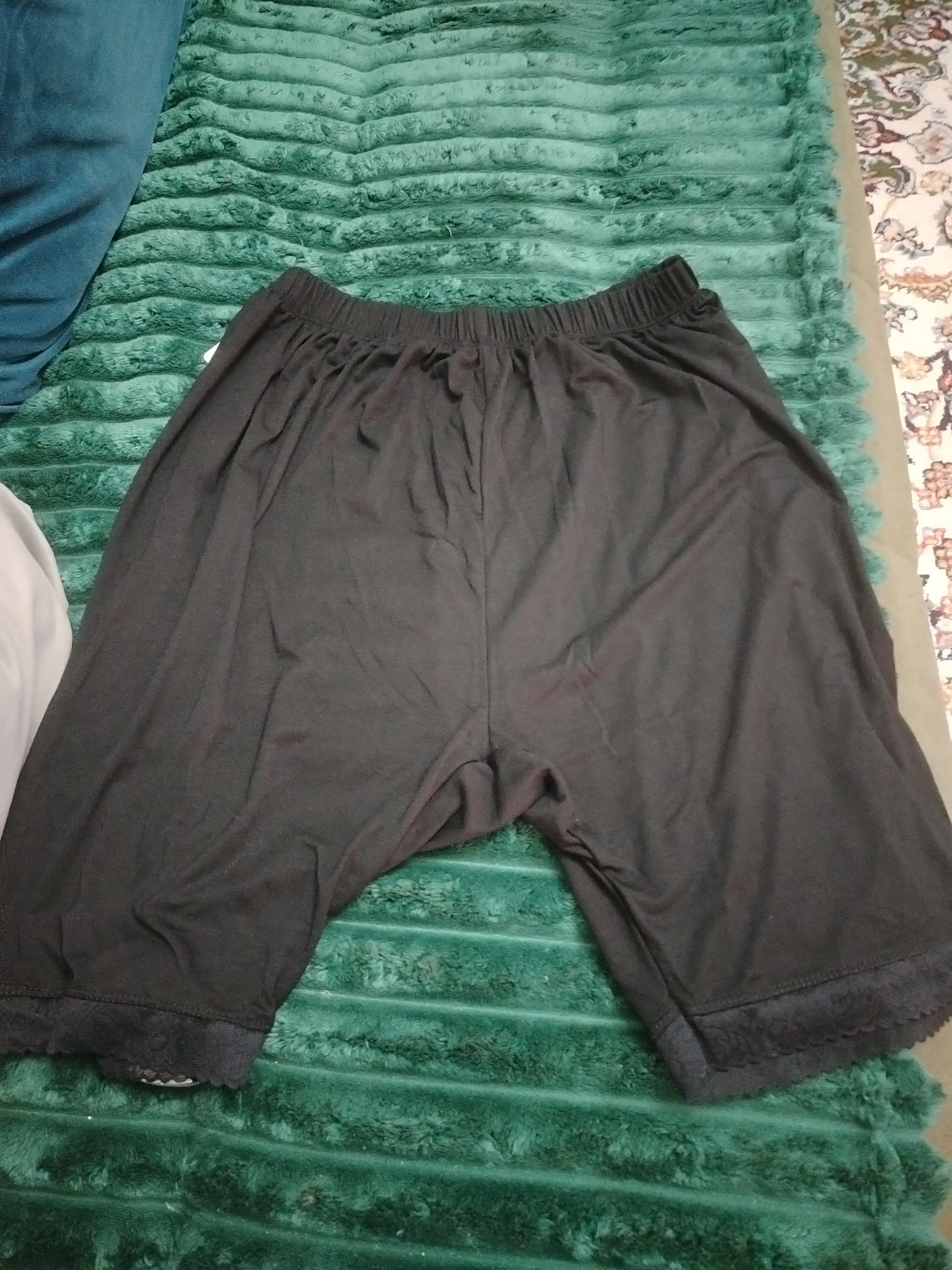 Ayollar pantalon trusiklari, reytuzalar, Kaliforniya matosi, katta o'lchamlar
