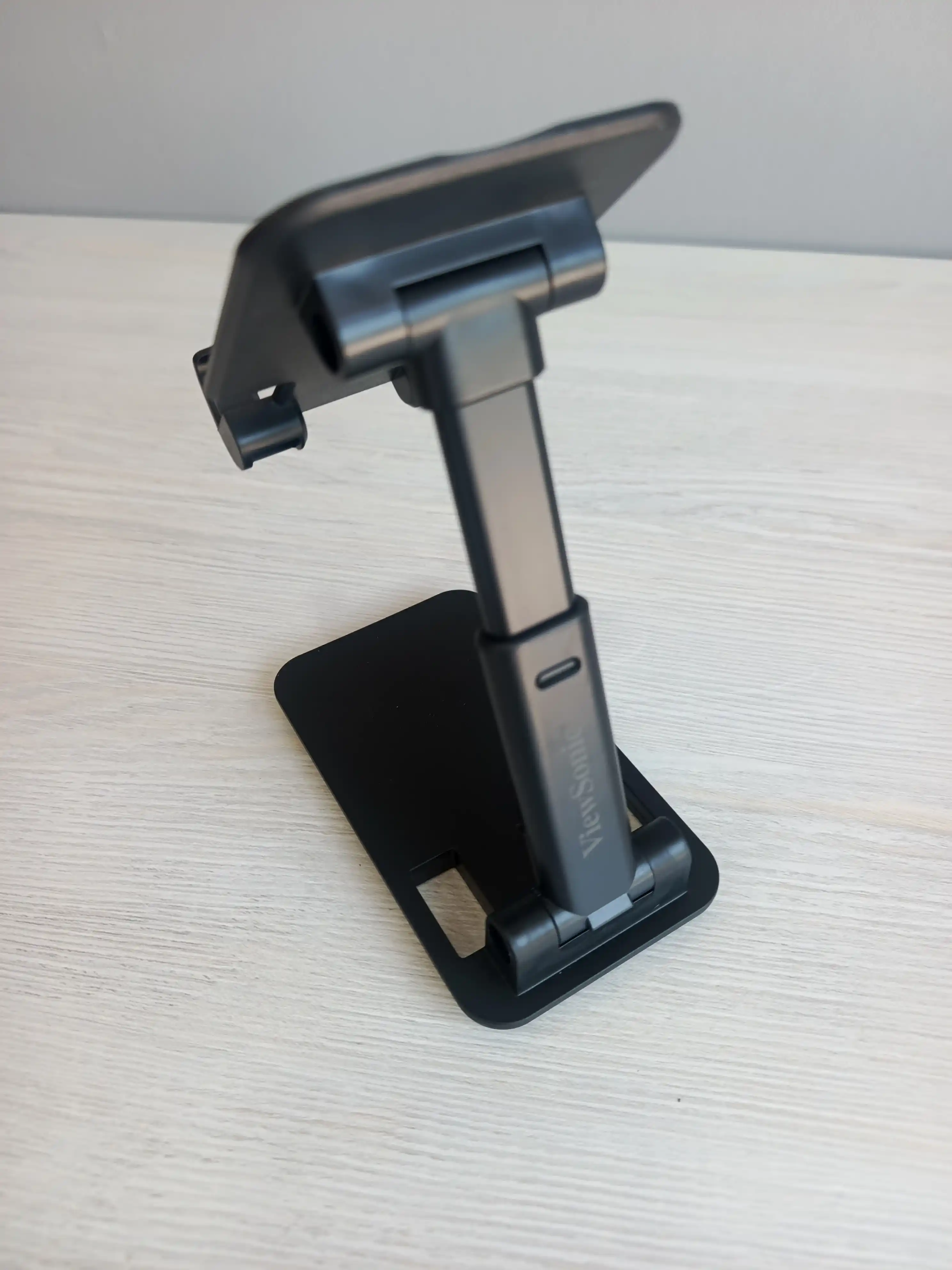 Magnit va yig‘ma avtomobil telefon ushlagichi, 360° burilish, vakuumli