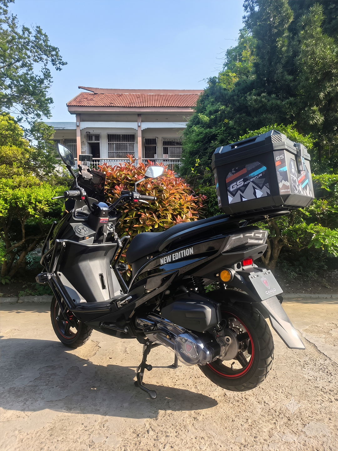 Бензиновый скутер Cavalo XMAX redline 150cc