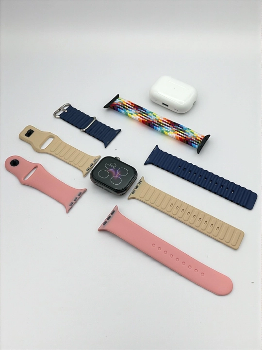 Aqlli soat, 1+1, 2 ta Smart Watch 8 va 8 ultra, 11 ta kamar va g'ilof bilan