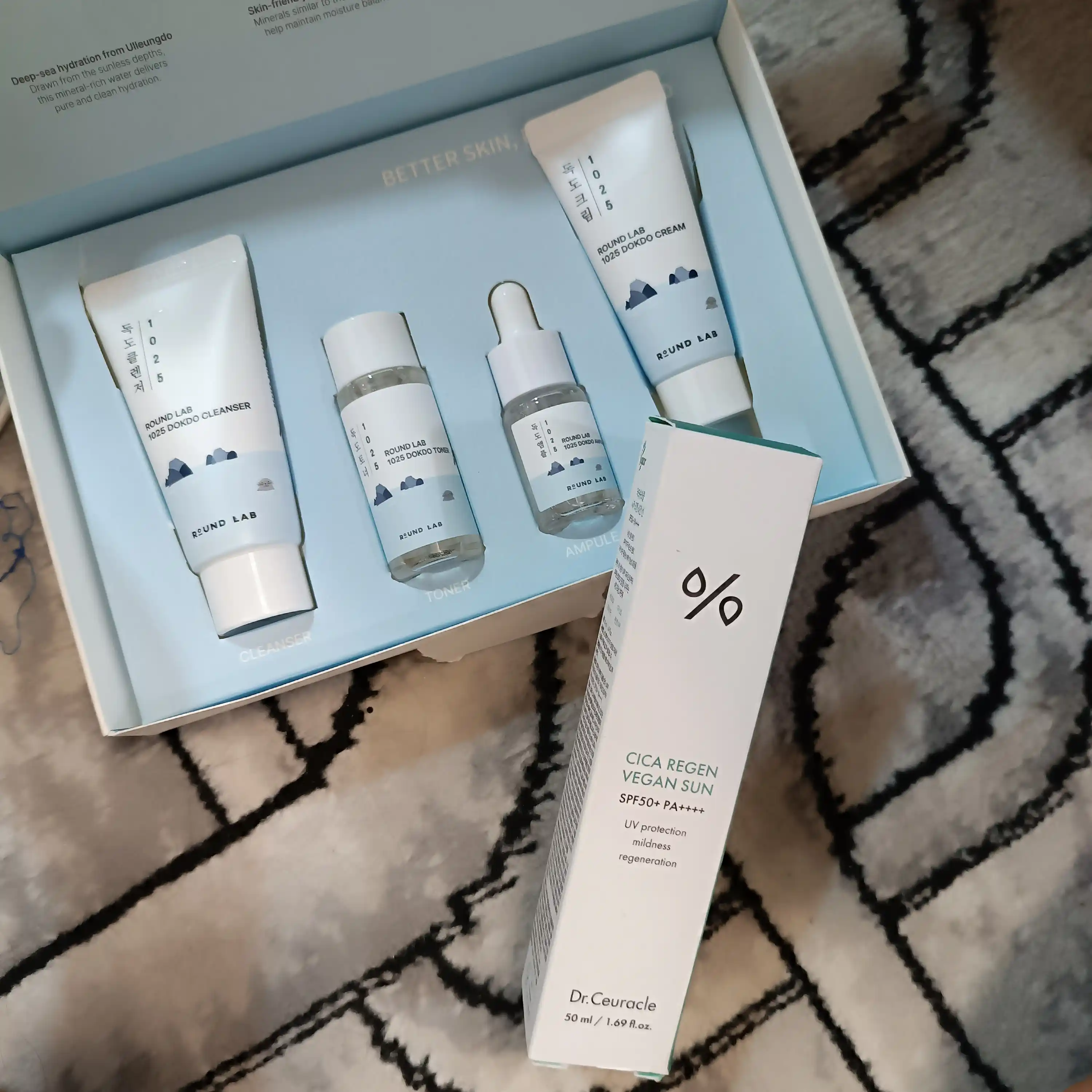 Quyoshdan himoya qiluvchi vegan kremi centella bilan Dr.Ceuracle Cica Regen Vegan Sun SPF 50+