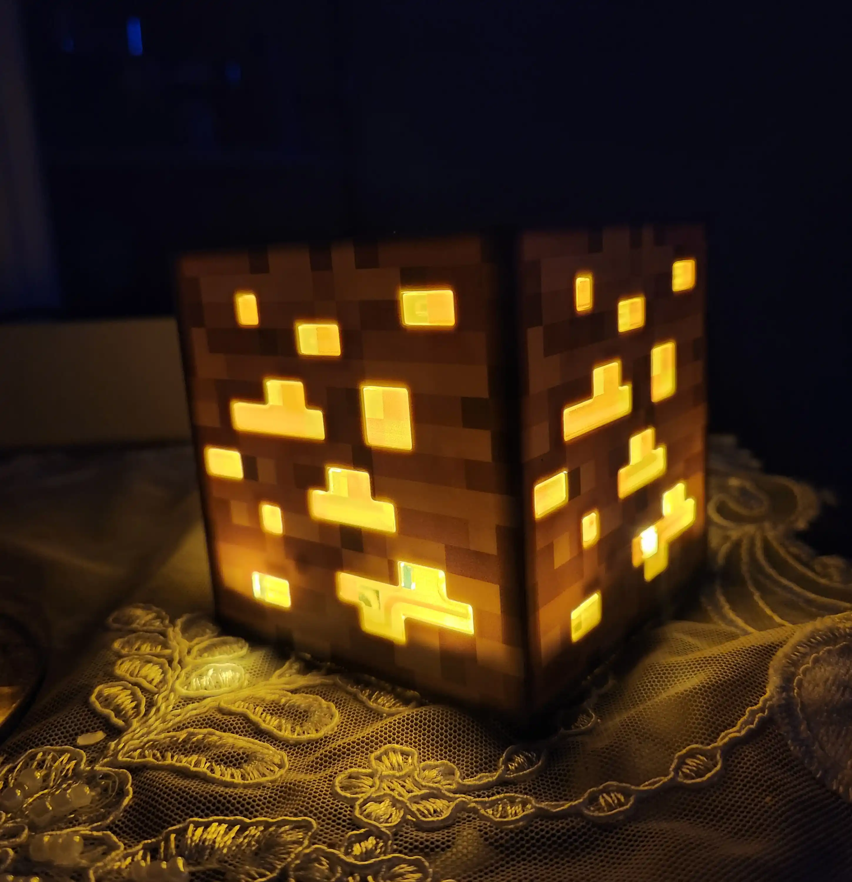 Minecraft LED tungi chiroq-fakel, dekorativ yoritgich maynkraft mario